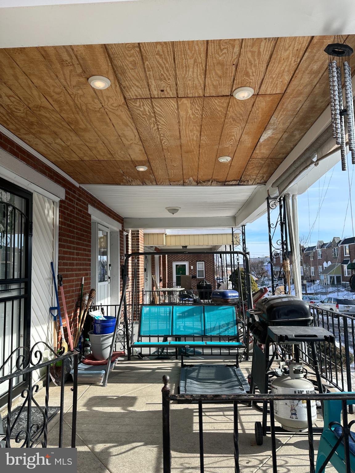 2529 S ASHFORD STREET