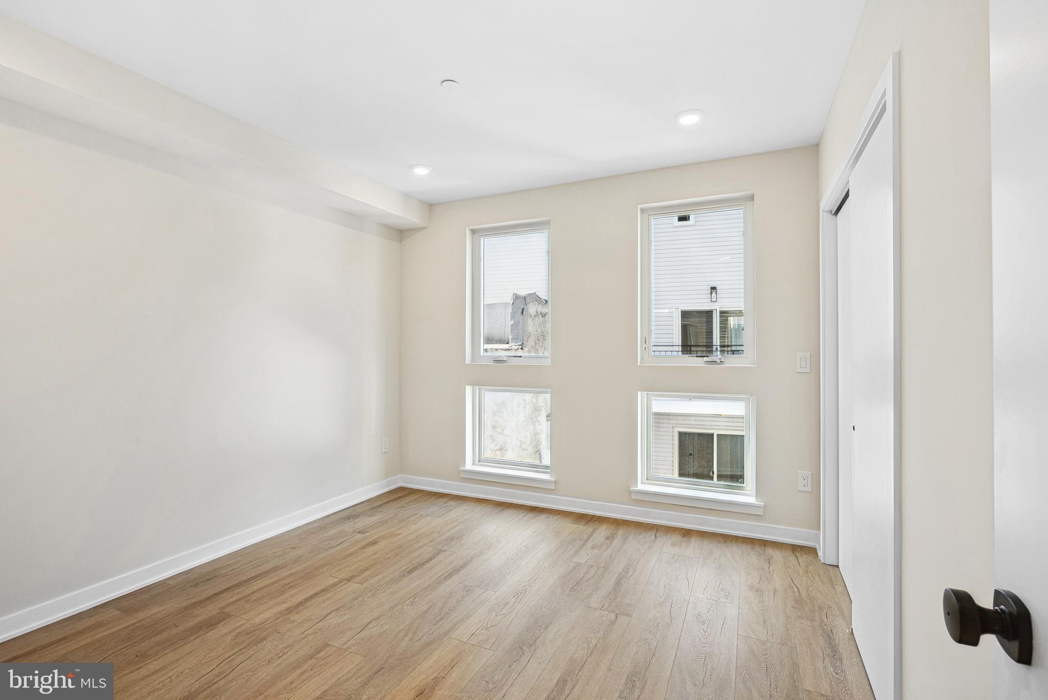 PENNSPORT - Residential Lease