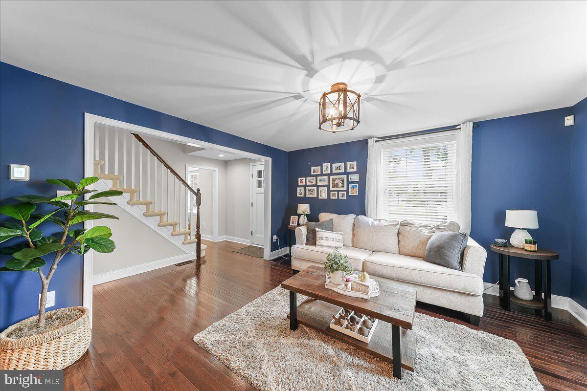 VALLEY VIEW - Residential