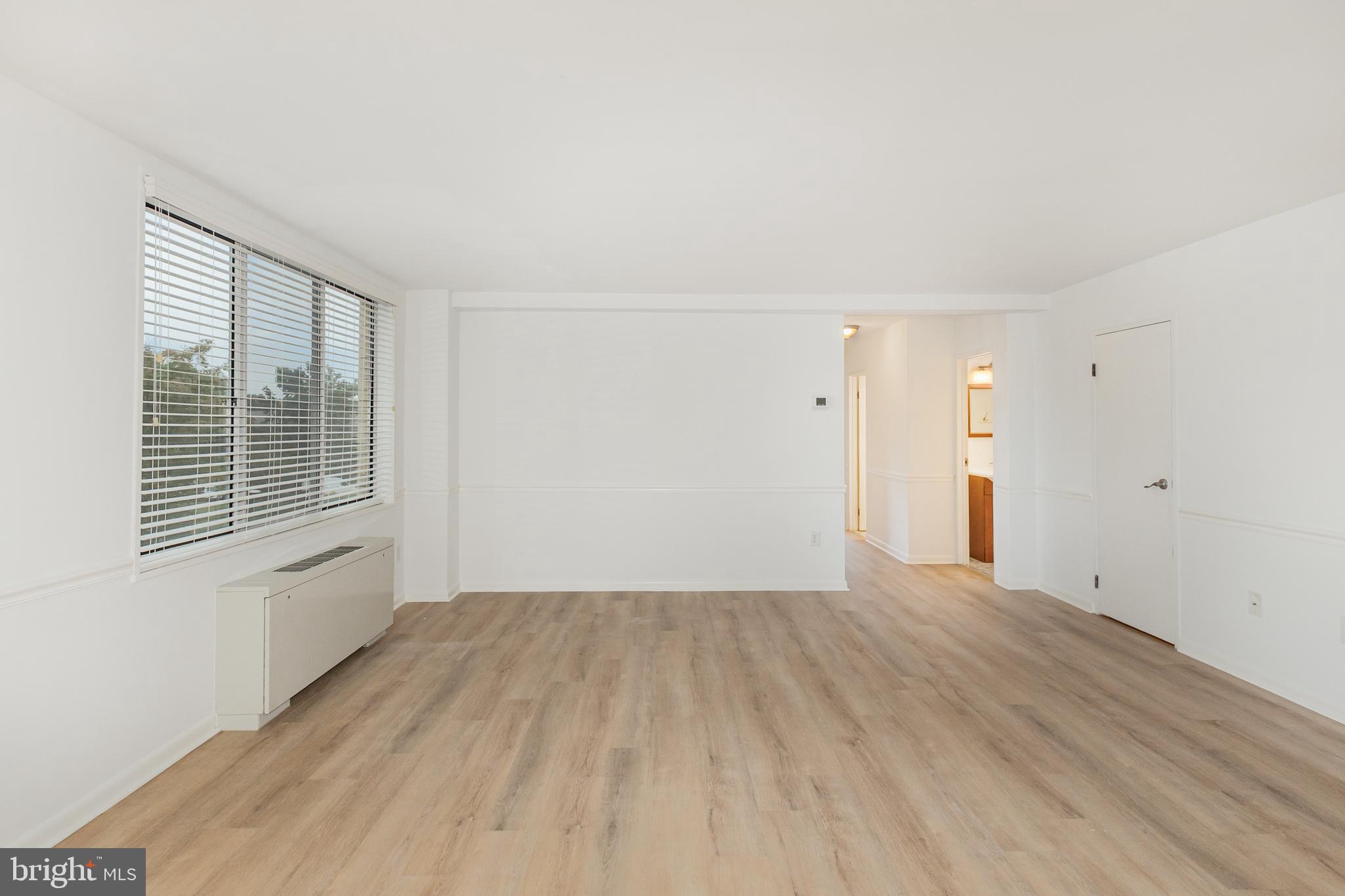 RIVER TOWERS - Residential