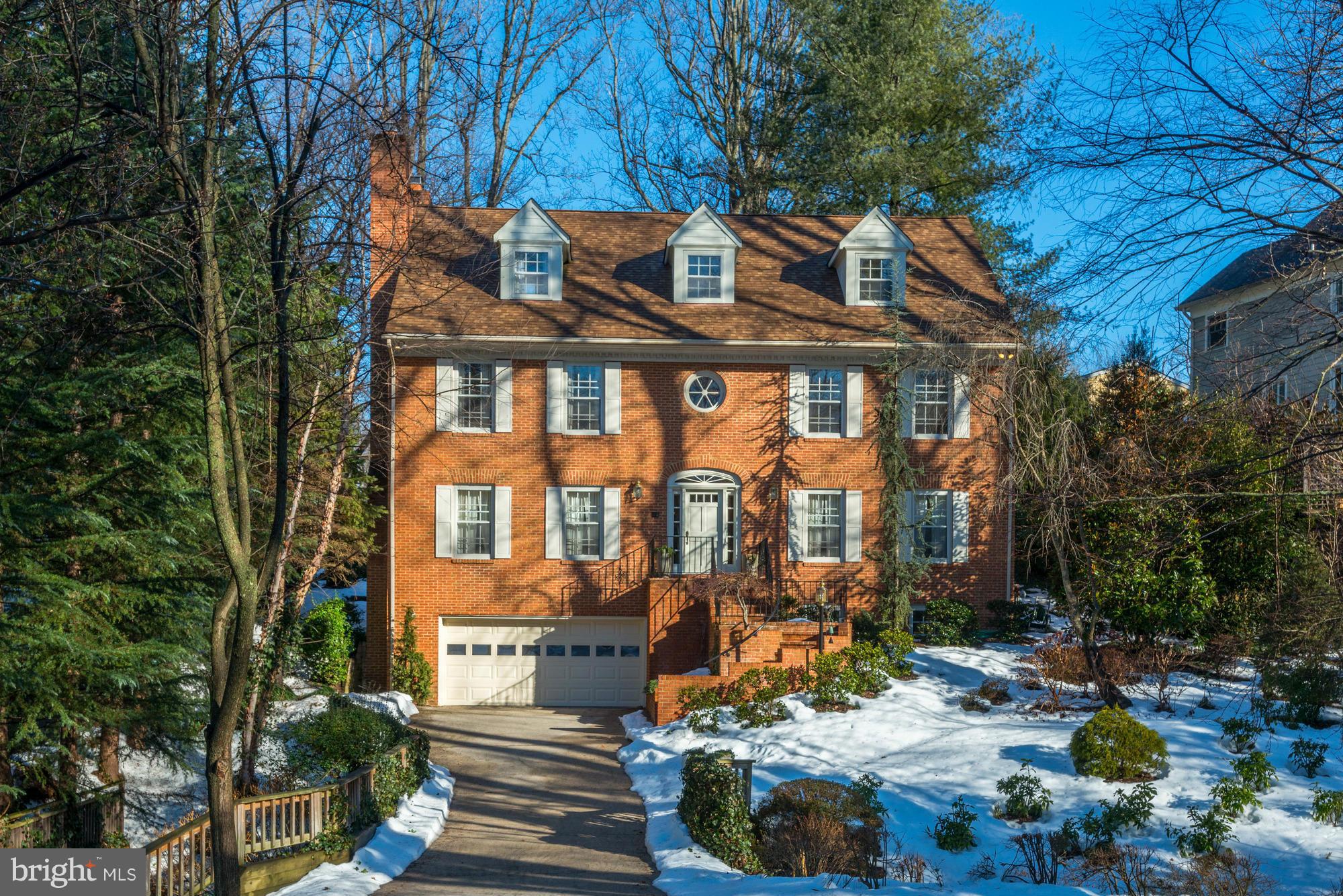 Gorgeous, 5BR/4.5BA center hall colonial. Features inc spacious, updated, eat-in kit w/adjacent family room w/wood FP - all of which open to rear flagstone patio. There are formal living & dining rooms on the main level as well. MBR suite has multiple closets & spa bath. 2-car garage. New roof & HVAC. Professionally landscaped front & rear yard. Membership to Mohican Pool conveys!