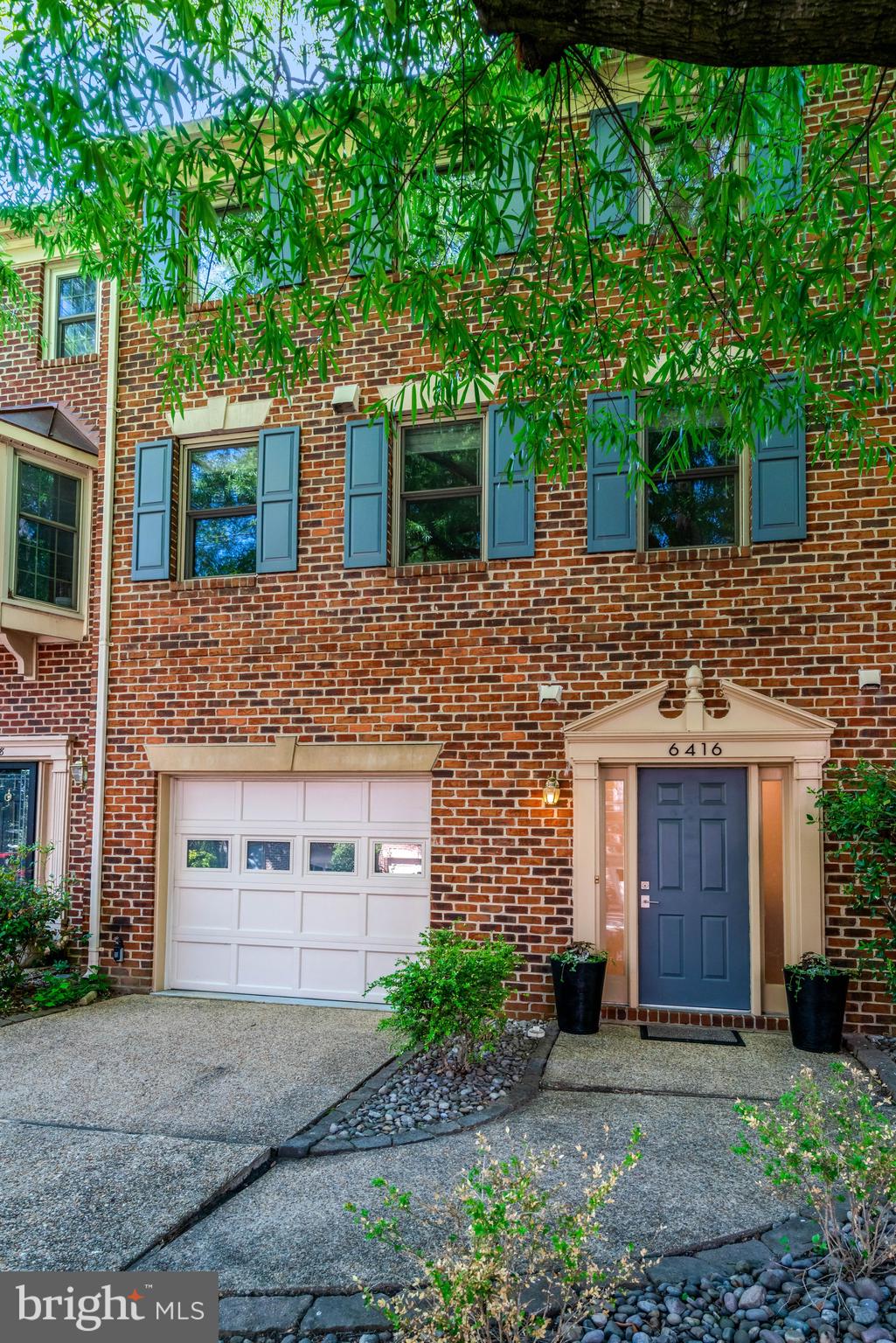 6416 FLEETSIDE COURT