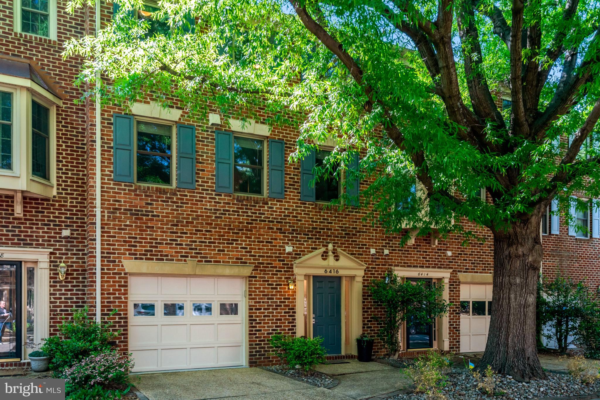 6416 FLEETSIDE COURT