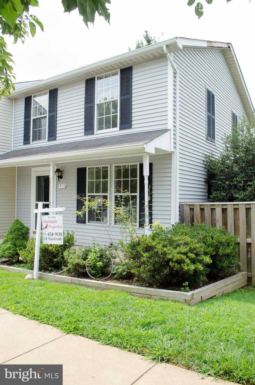 TOWNS OF OAK SPRINGS - Residential Lease