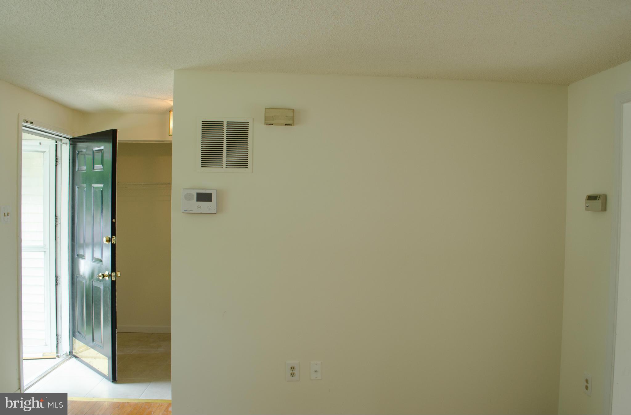 TOWNS OF OAK SPRINGS - Residential Lease