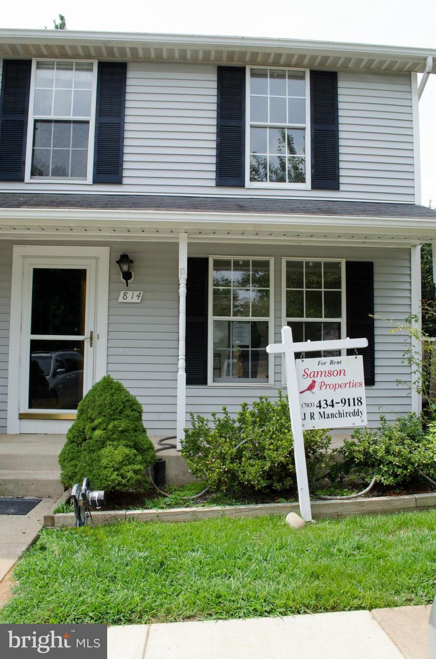 Fantastic End Unit Townhouse Terrific Potential and Fully Fenced Rear Yard with Custom Deck Lovely house to live in.