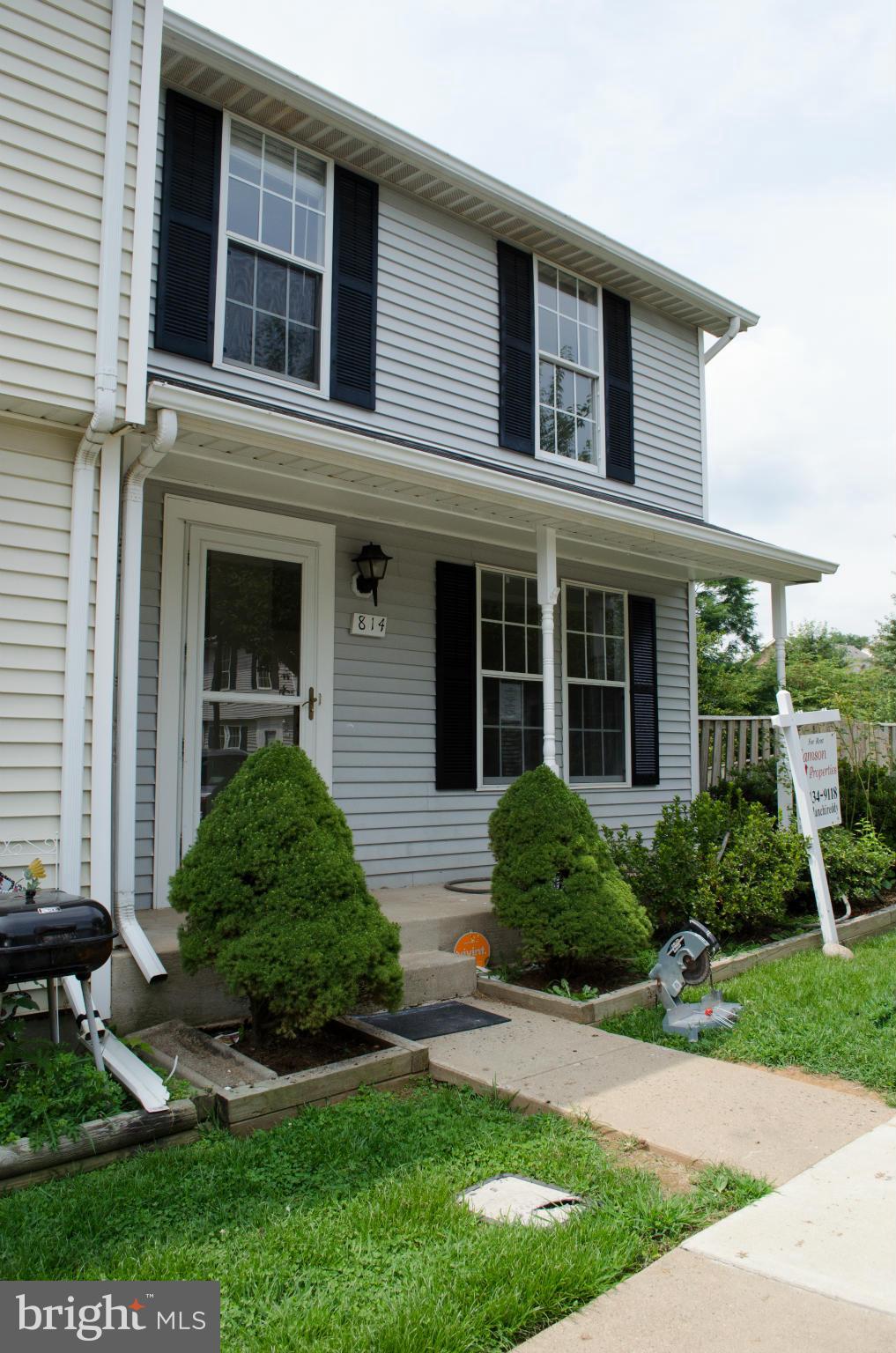 TOWNS OF OAK SPRINGS - Residential Lease