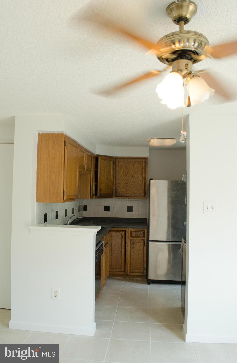 TOWNS OF OAK SPRINGS - Residential Lease