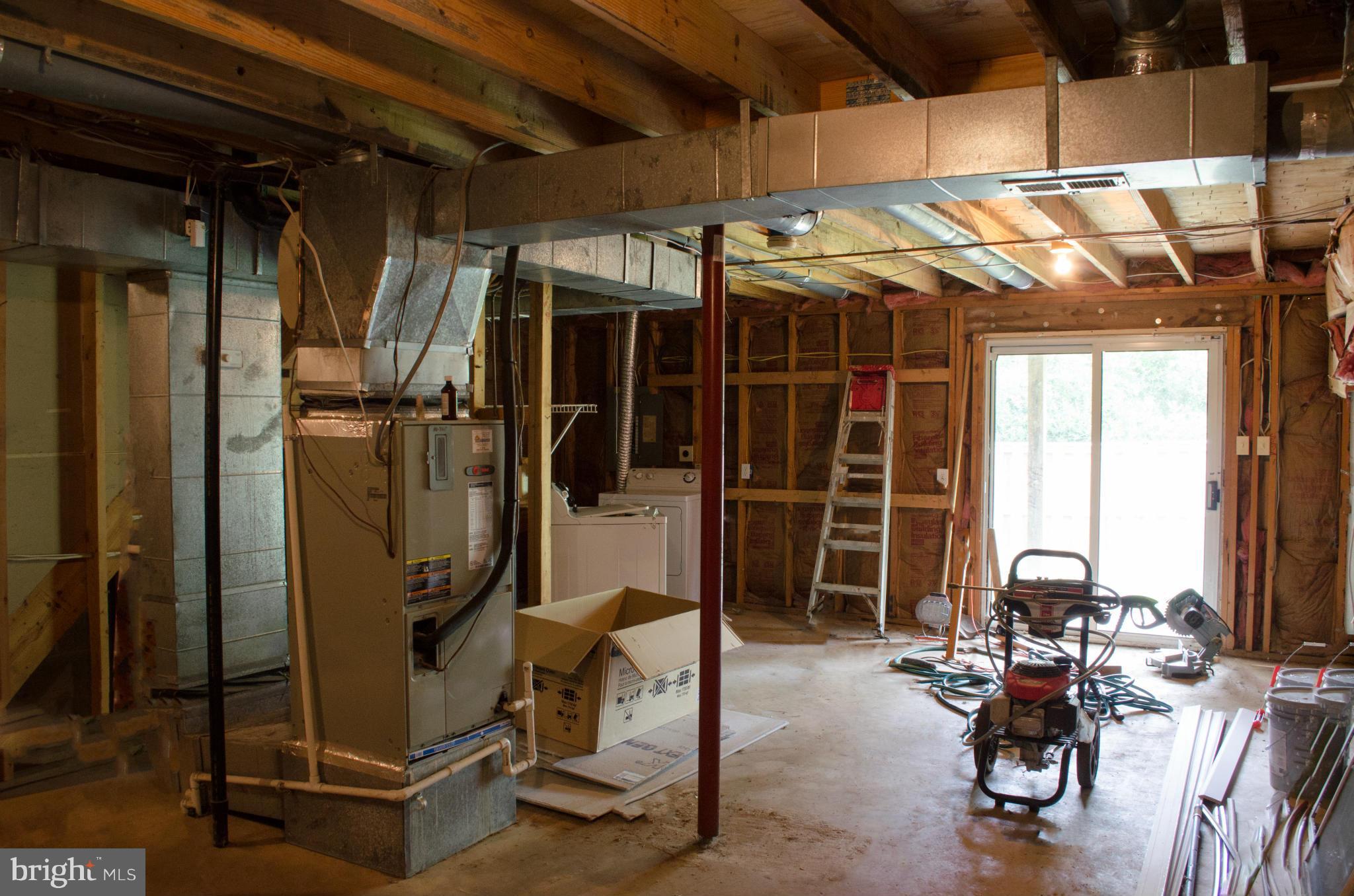 TOWNS OF OAK SPRINGS - Residential Lease