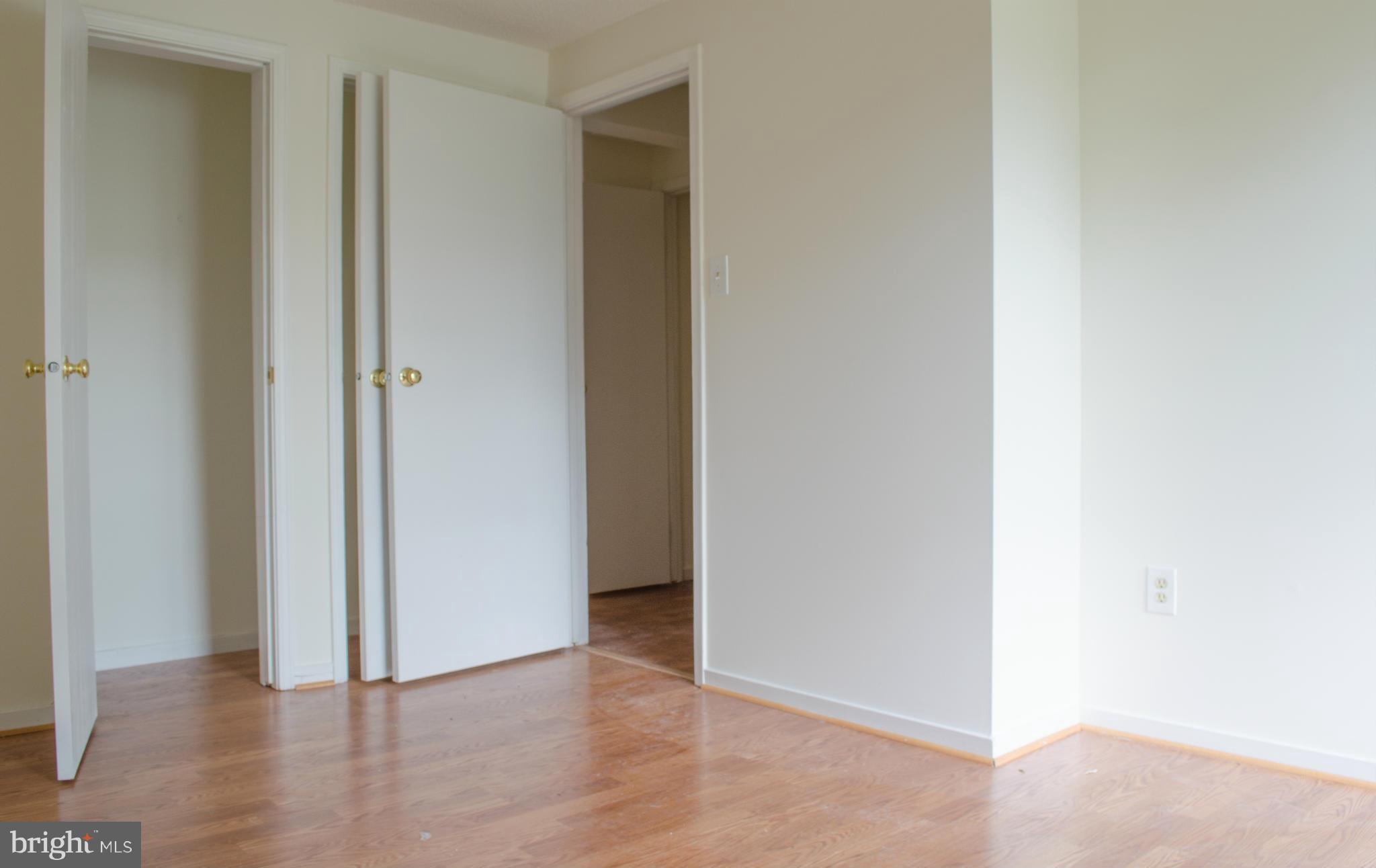 TOWNS OF OAK SPRINGS - Residential Lease