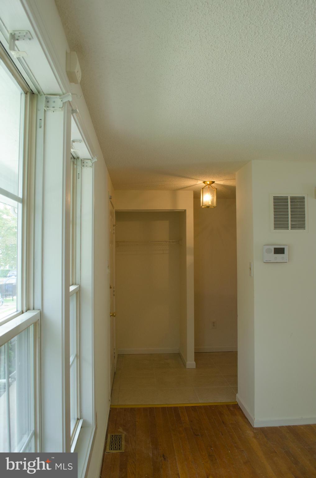 TOWNS OF OAK SPRINGS - Residential Lease