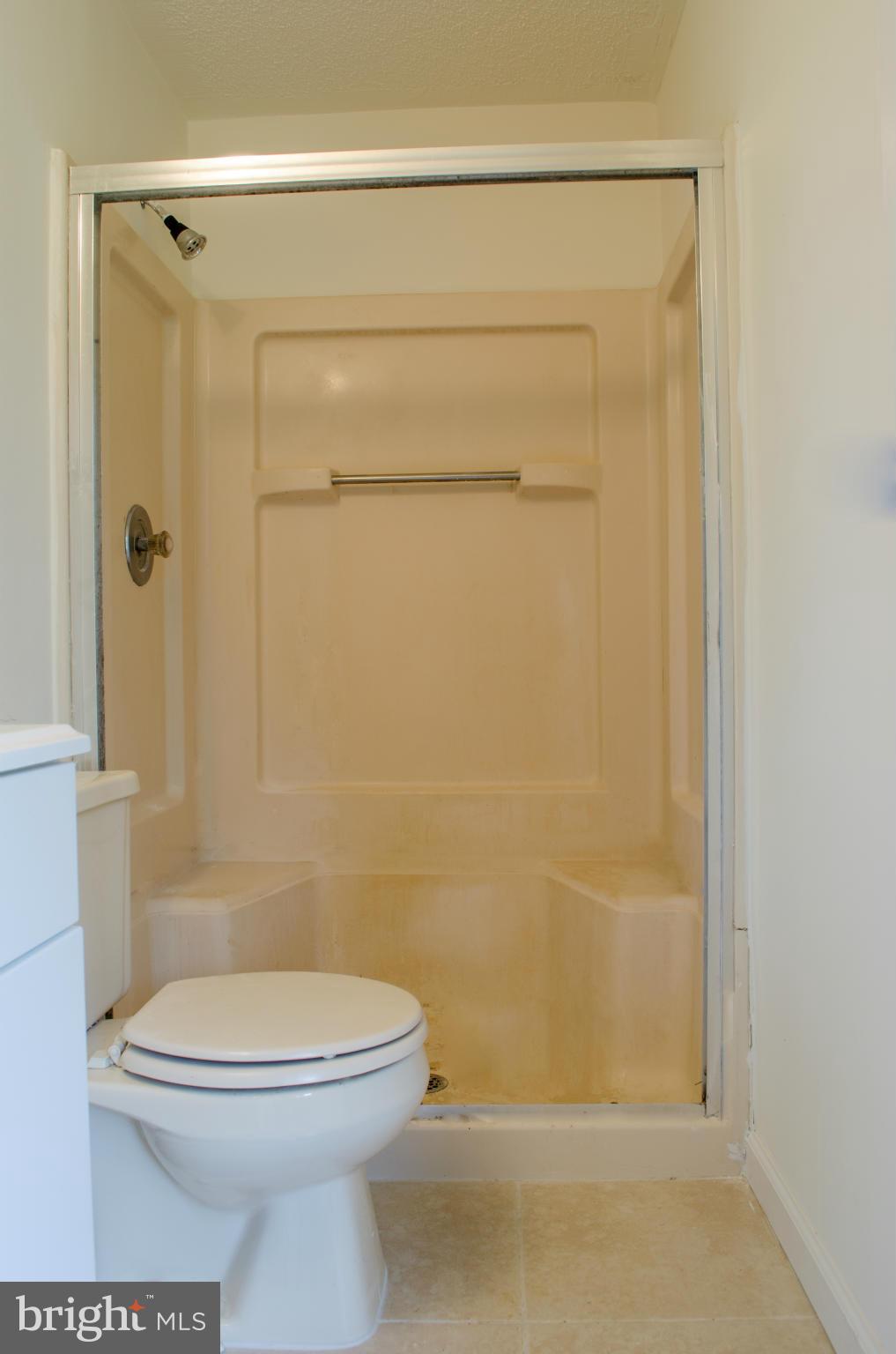 TOWNS OF OAK SPRINGS - Residential Lease