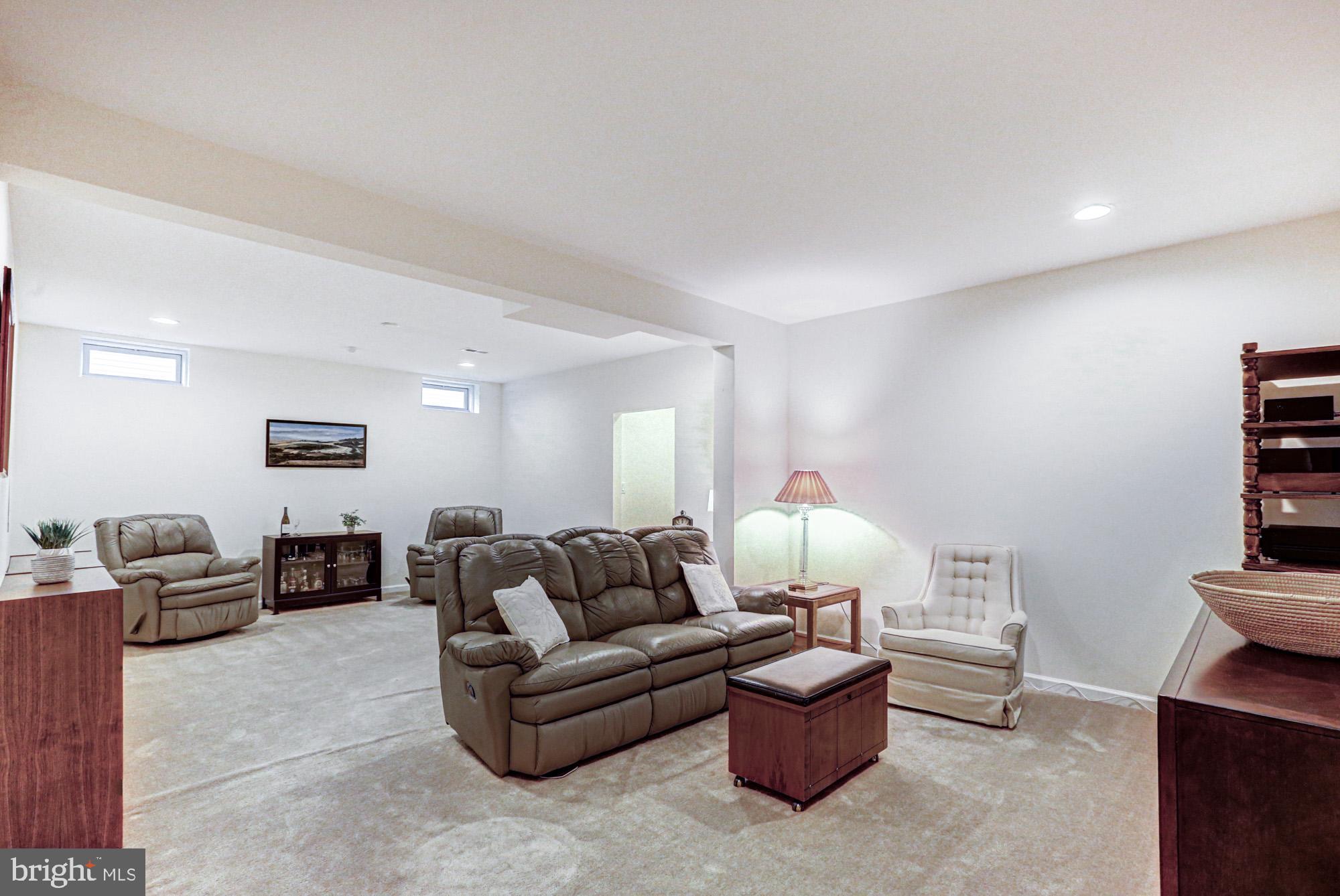 VILLAGE OF BAYBERRY - Residential