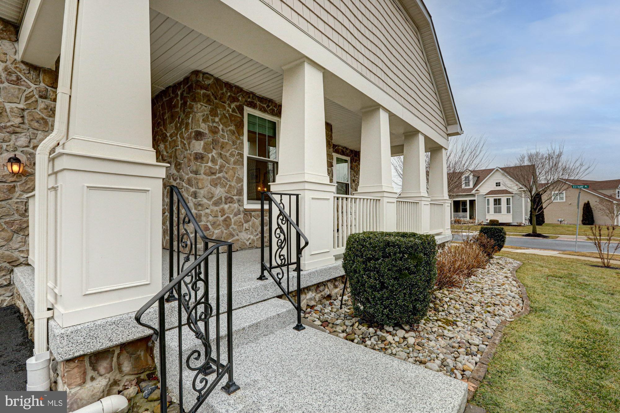 VILLAGE OF BAYBERRY - Residential