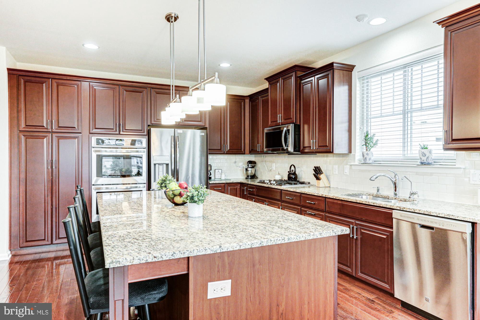 VILLAGE OF BAYBERRY - Residential