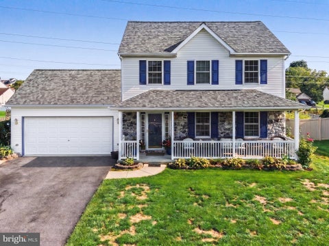 Homes For Sale - 1144 Hunters Chase Lane<br/> Lebanon County, LEBANON, PA 17046