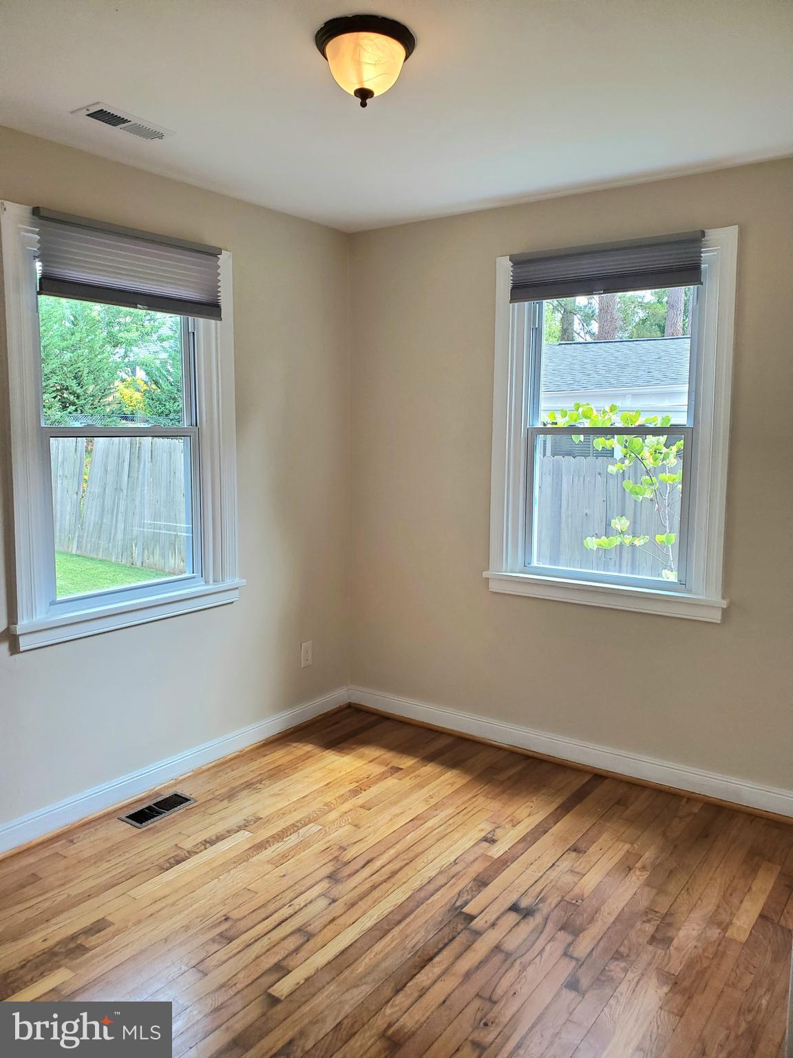 HOLLIN HALL VILLAGE - Residential Lease