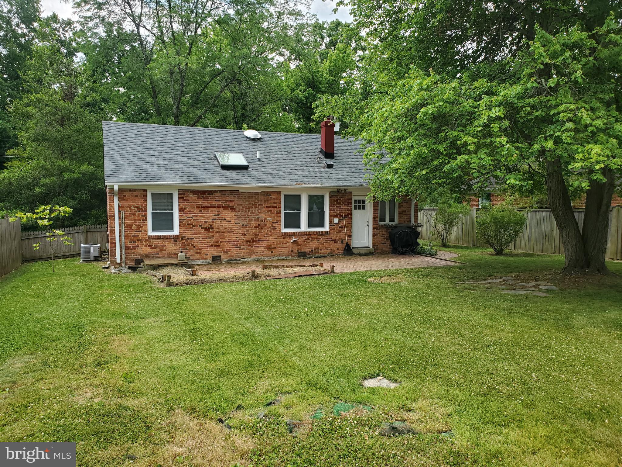 HOLLIN HALL VILLAGE - Residential Lease