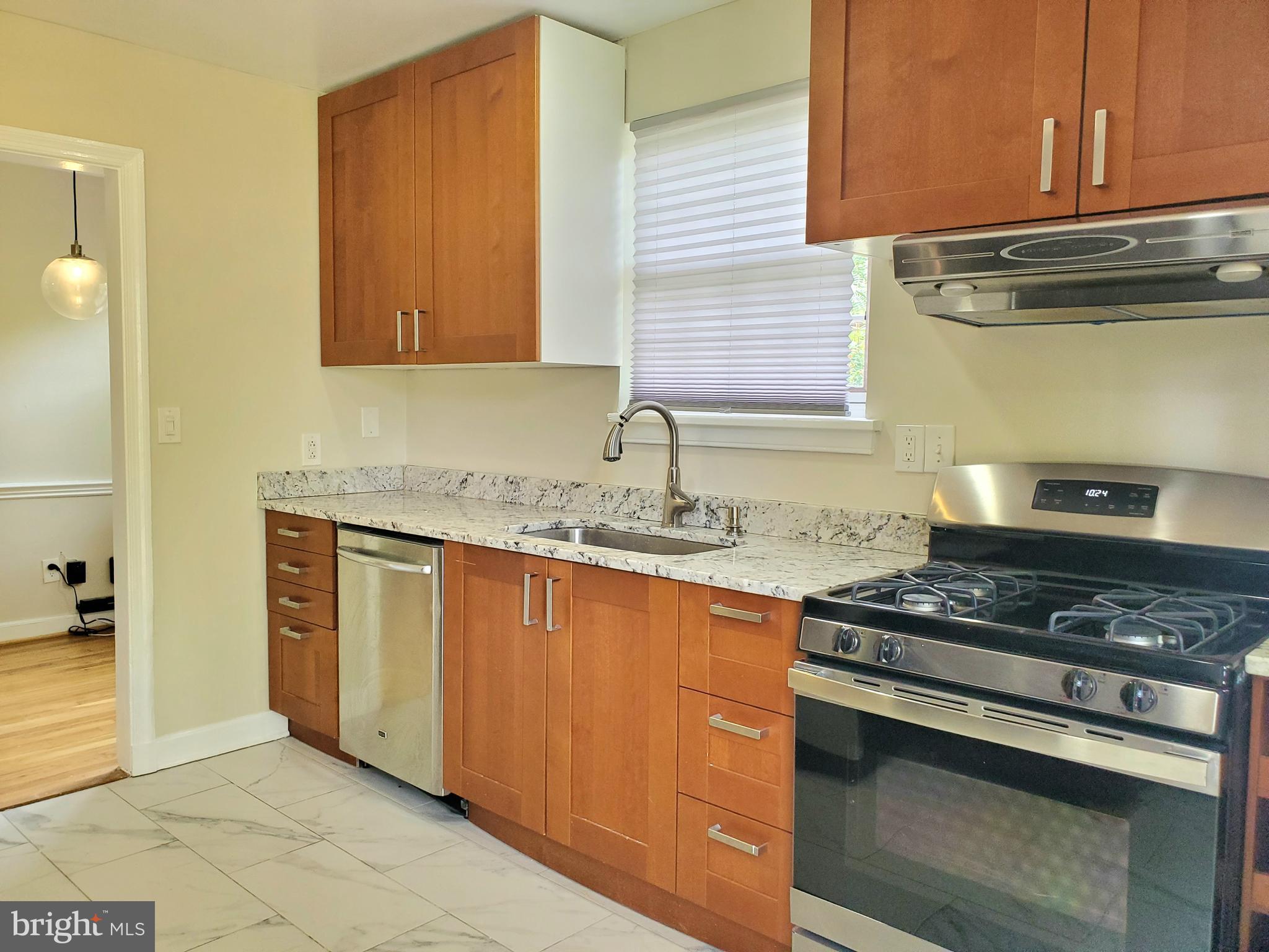 HOLLIN HALL VILLAGE - Residential Lease