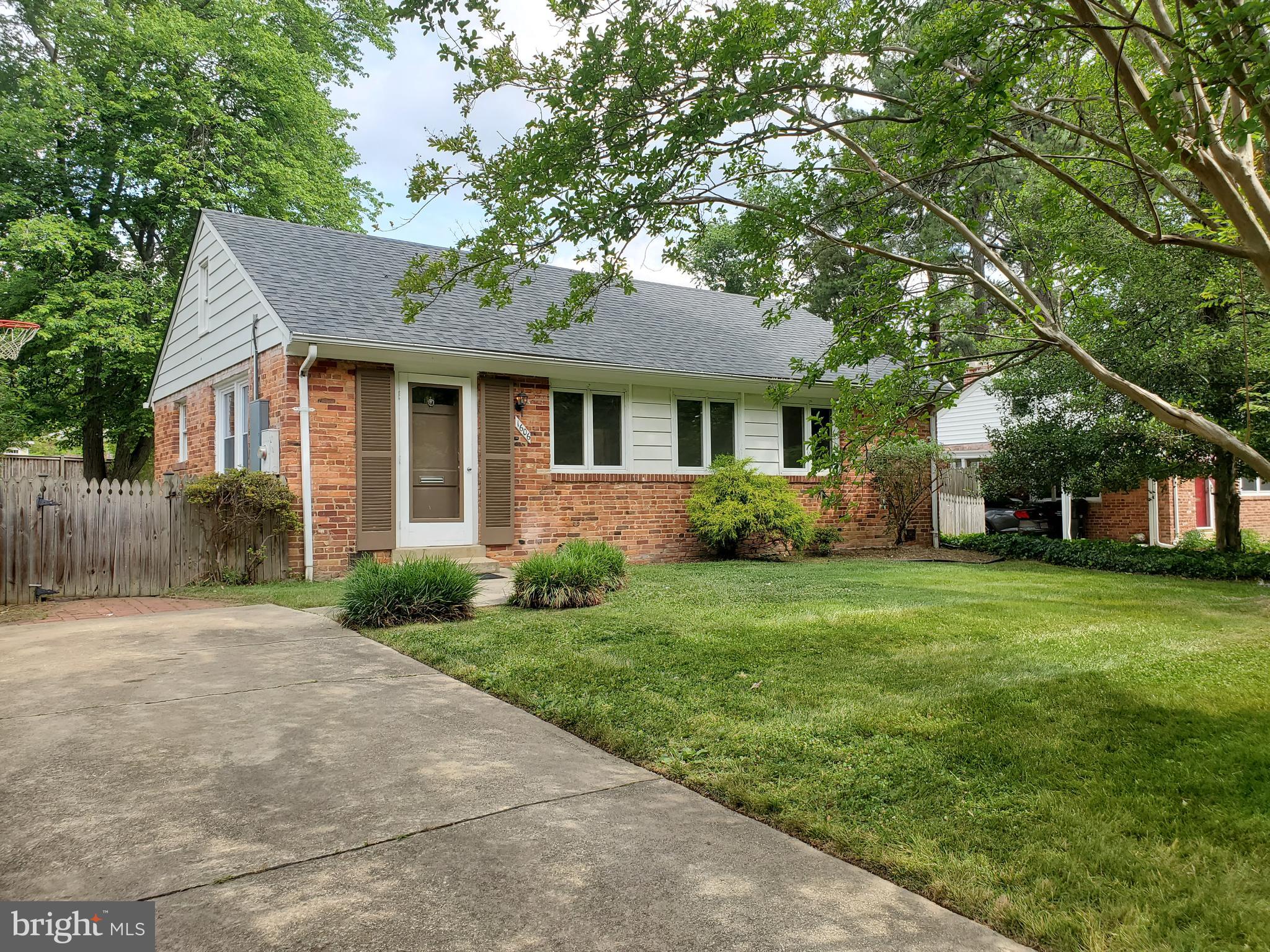 HOLLIN HALL VILLAGE - Residential Lease