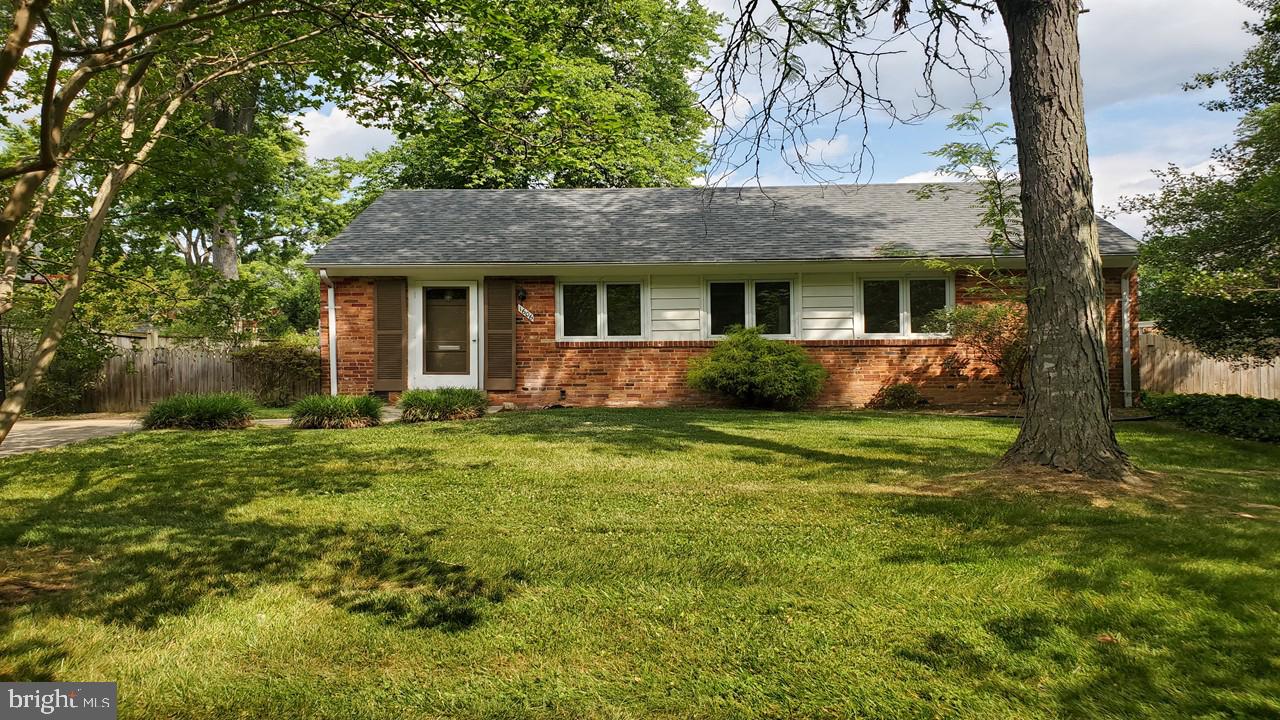 HOLLIN HALL VILLAGE - Residential Lease