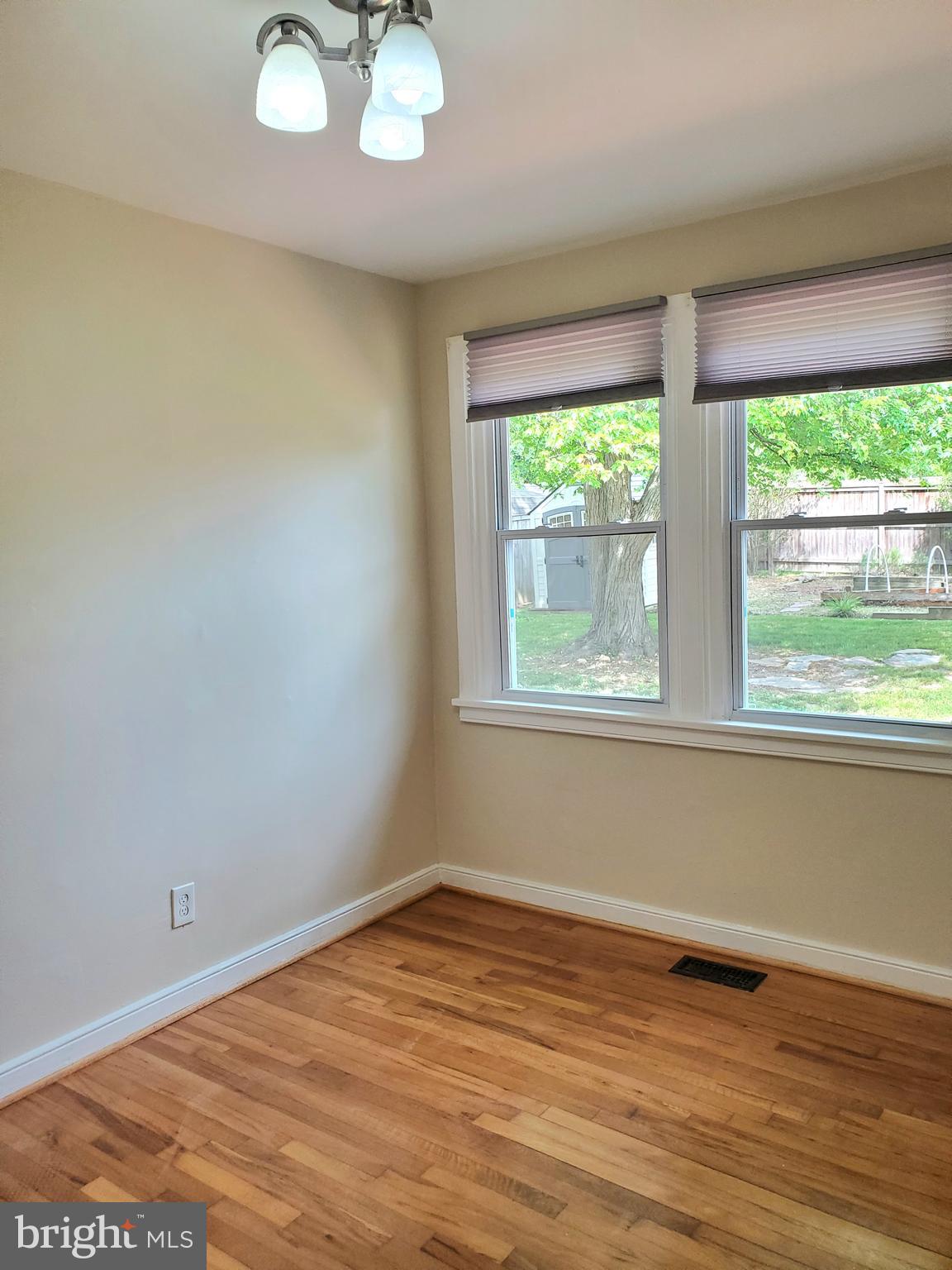 HOLLIN HALL VILLAGE - Residential Lease