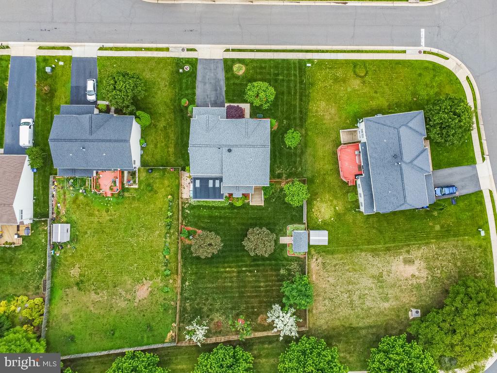 BLOOMS CROSSING - Residential