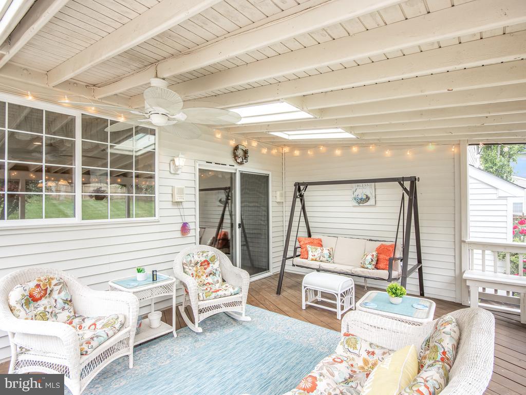 BLOOMS CROSSING - Residential