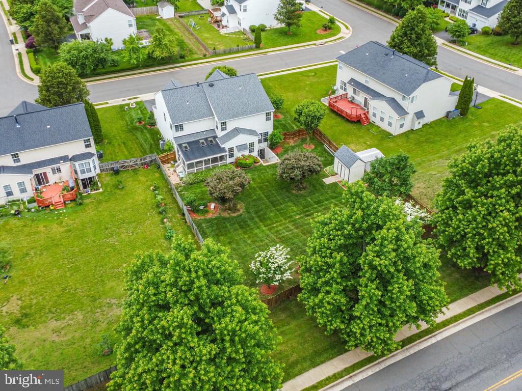 BLOOMS CROSSING - Residential