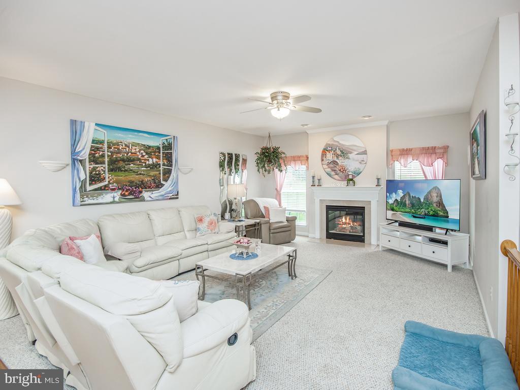 BLOOMS CROSSING - Residential