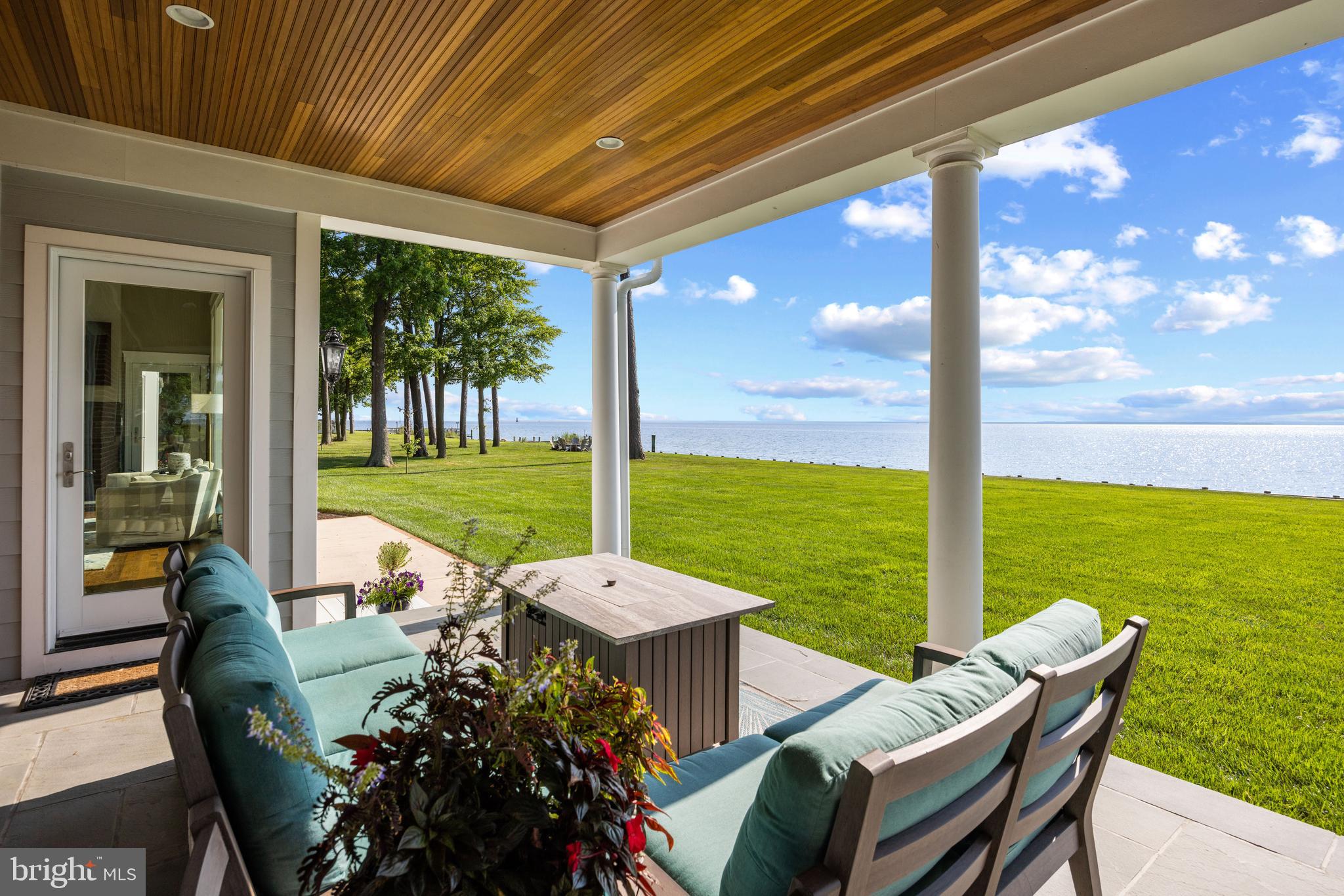 BLOODY POINT FARM - Residential