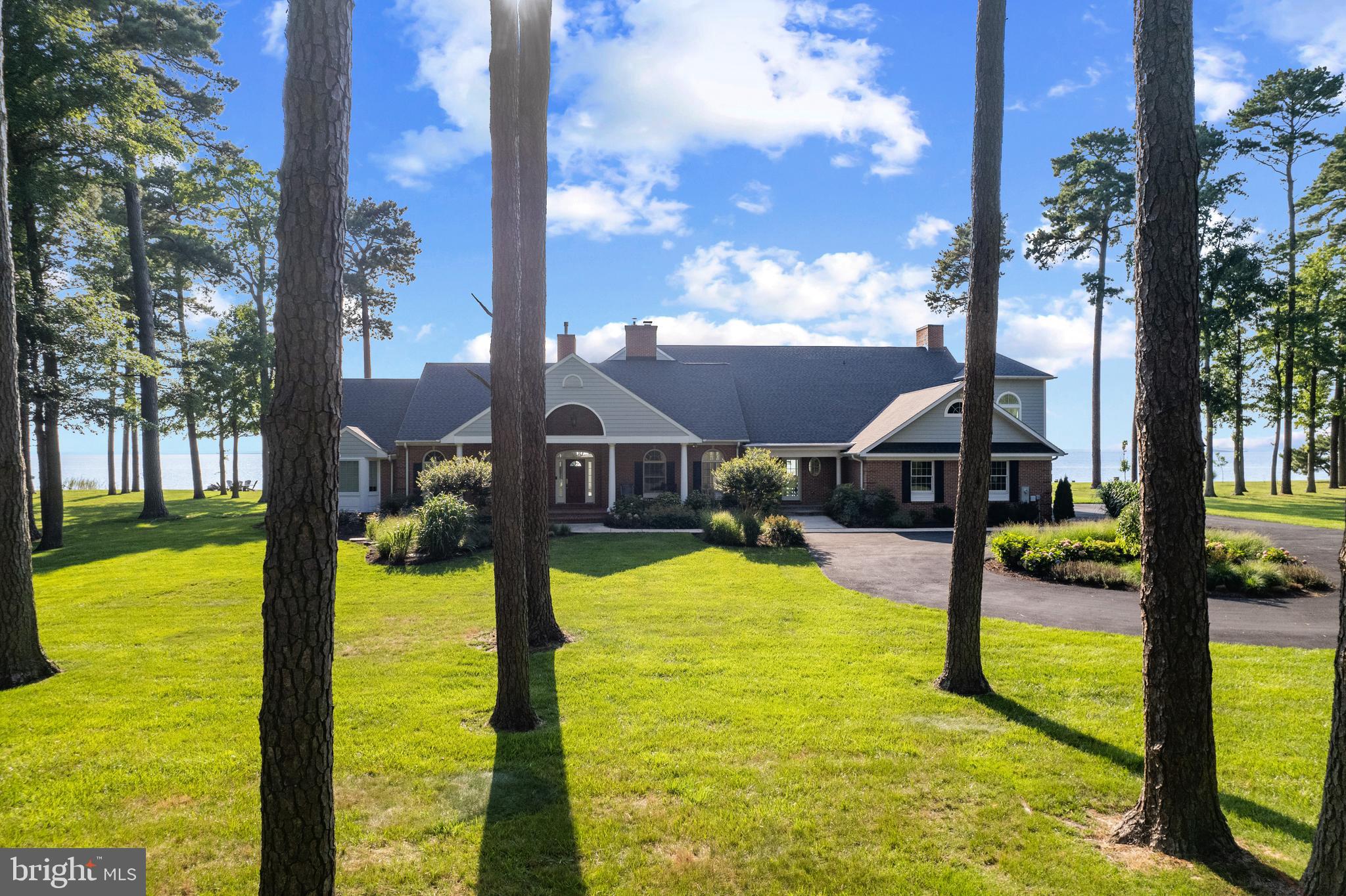 BLOODY POINT FARM - Residential