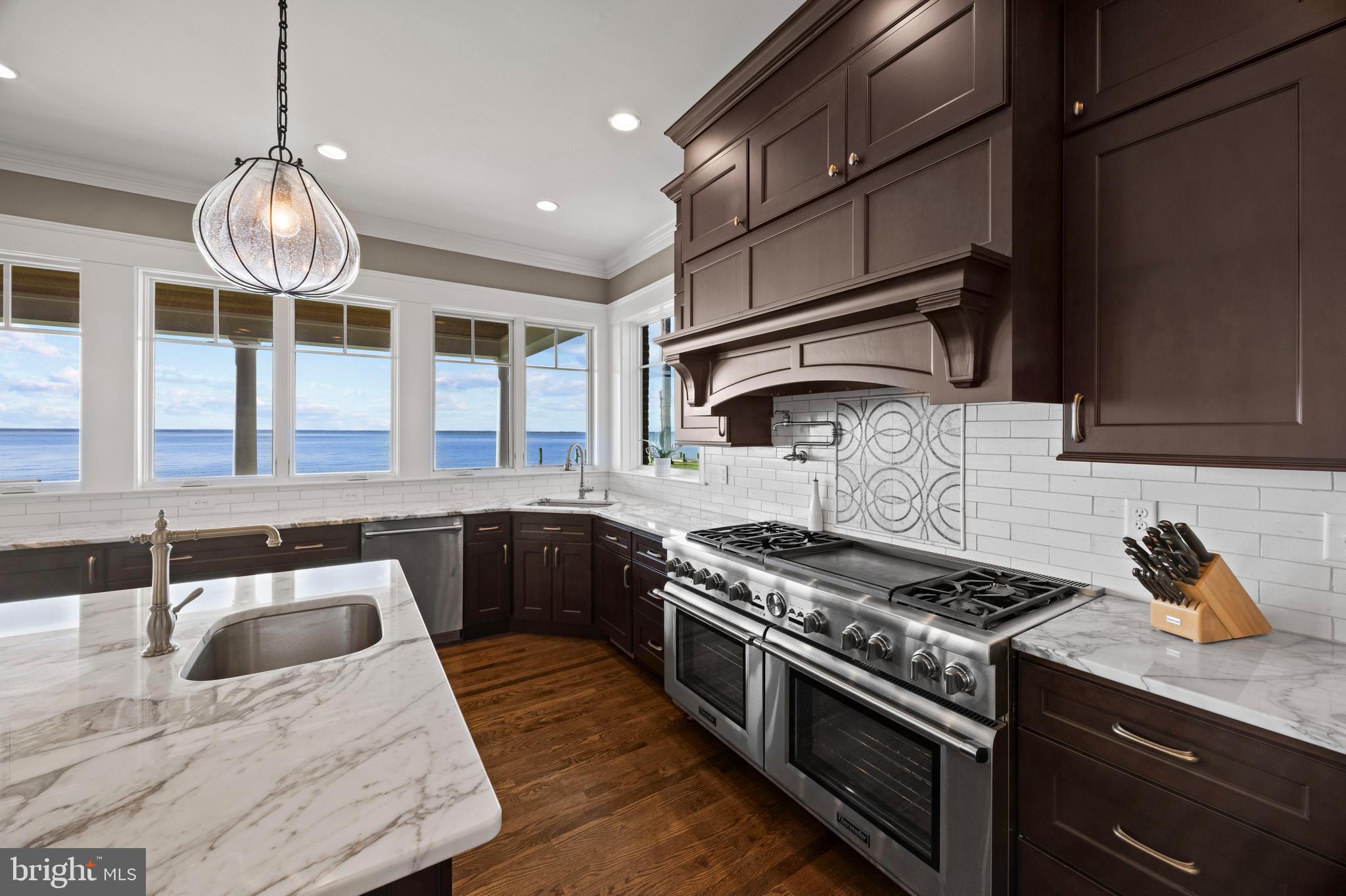 BLOODY POINT FARM - Residential