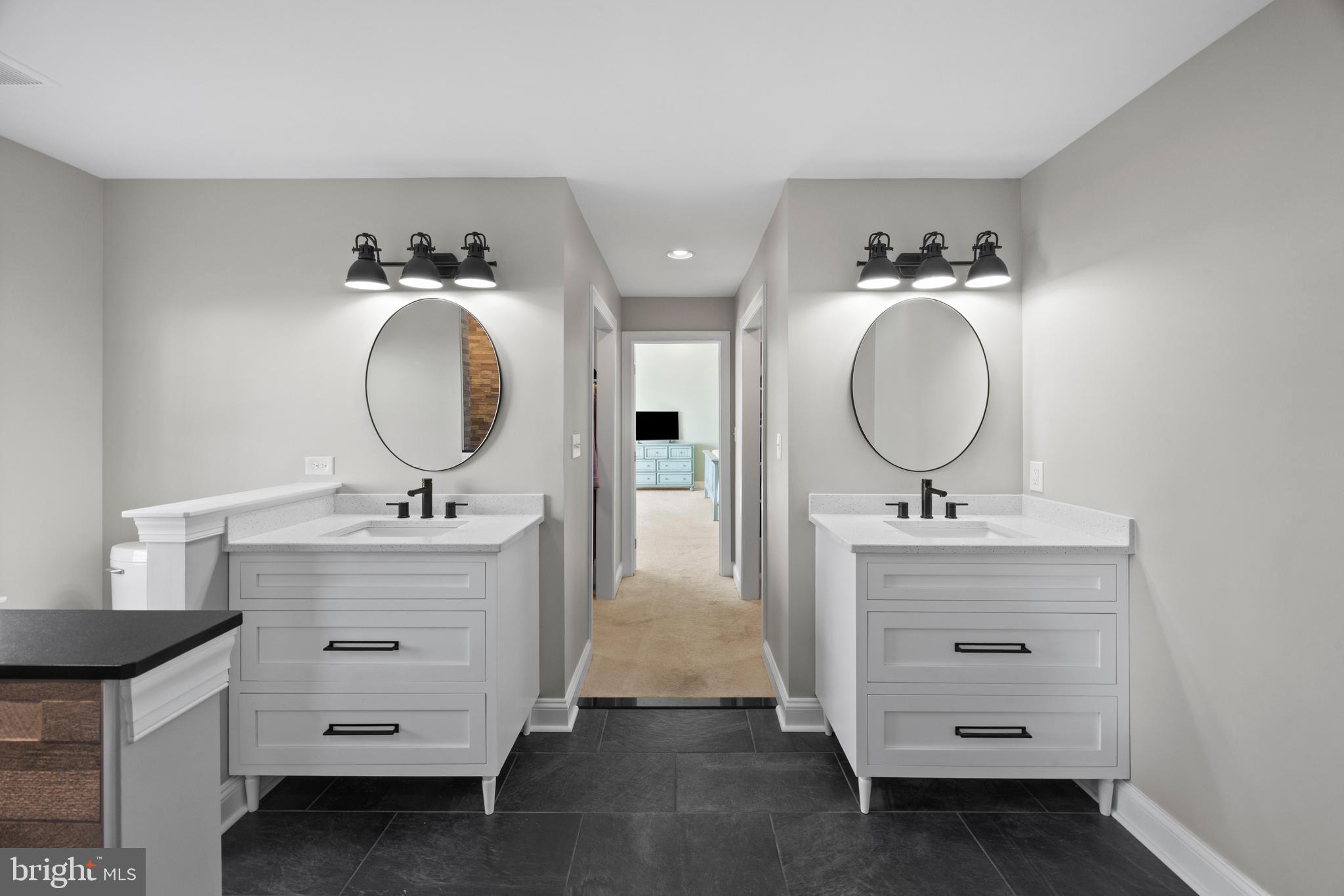 BLOODY POINT FARM - Residential