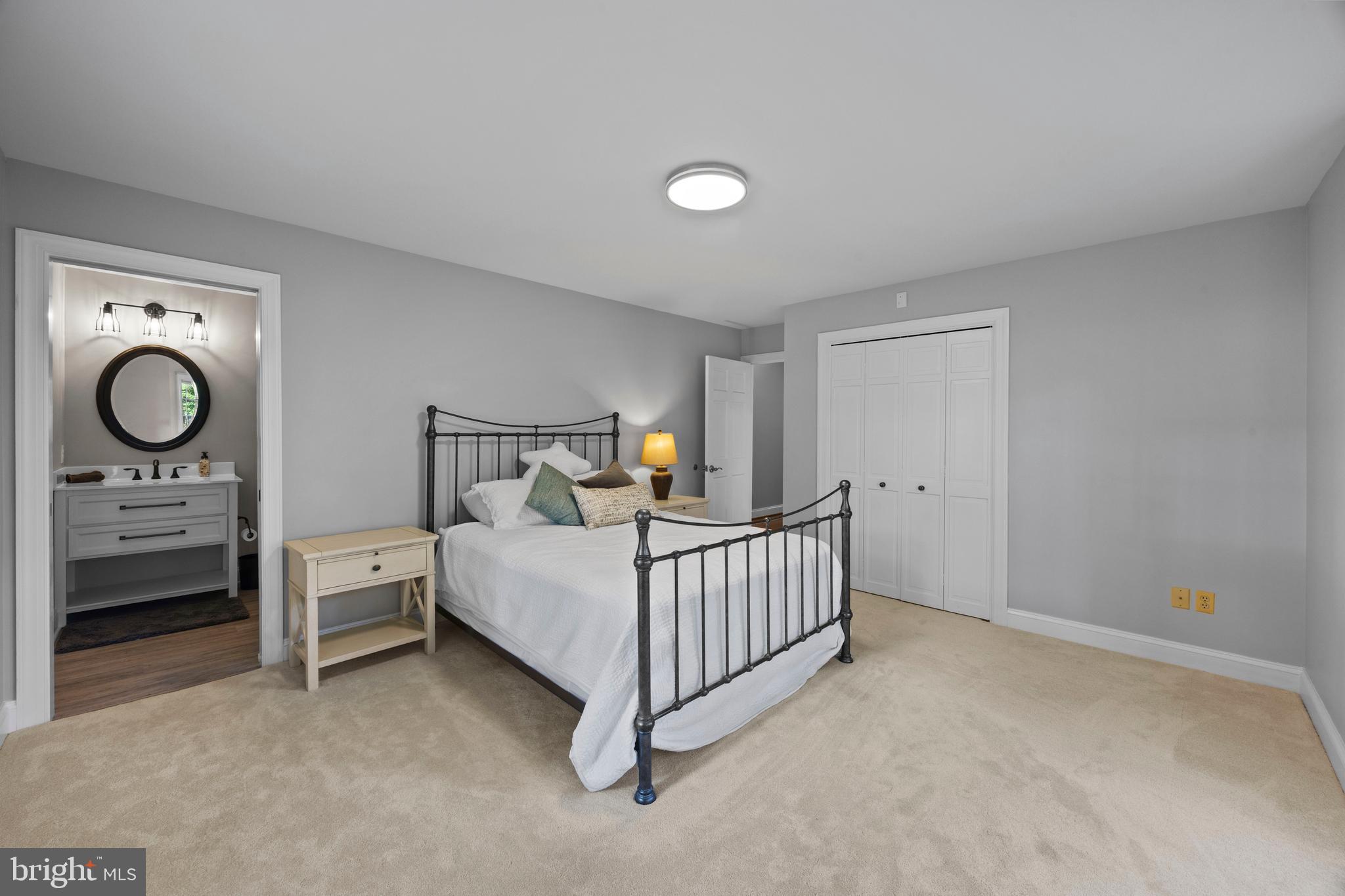 BLOODY POINT FARM - Residential