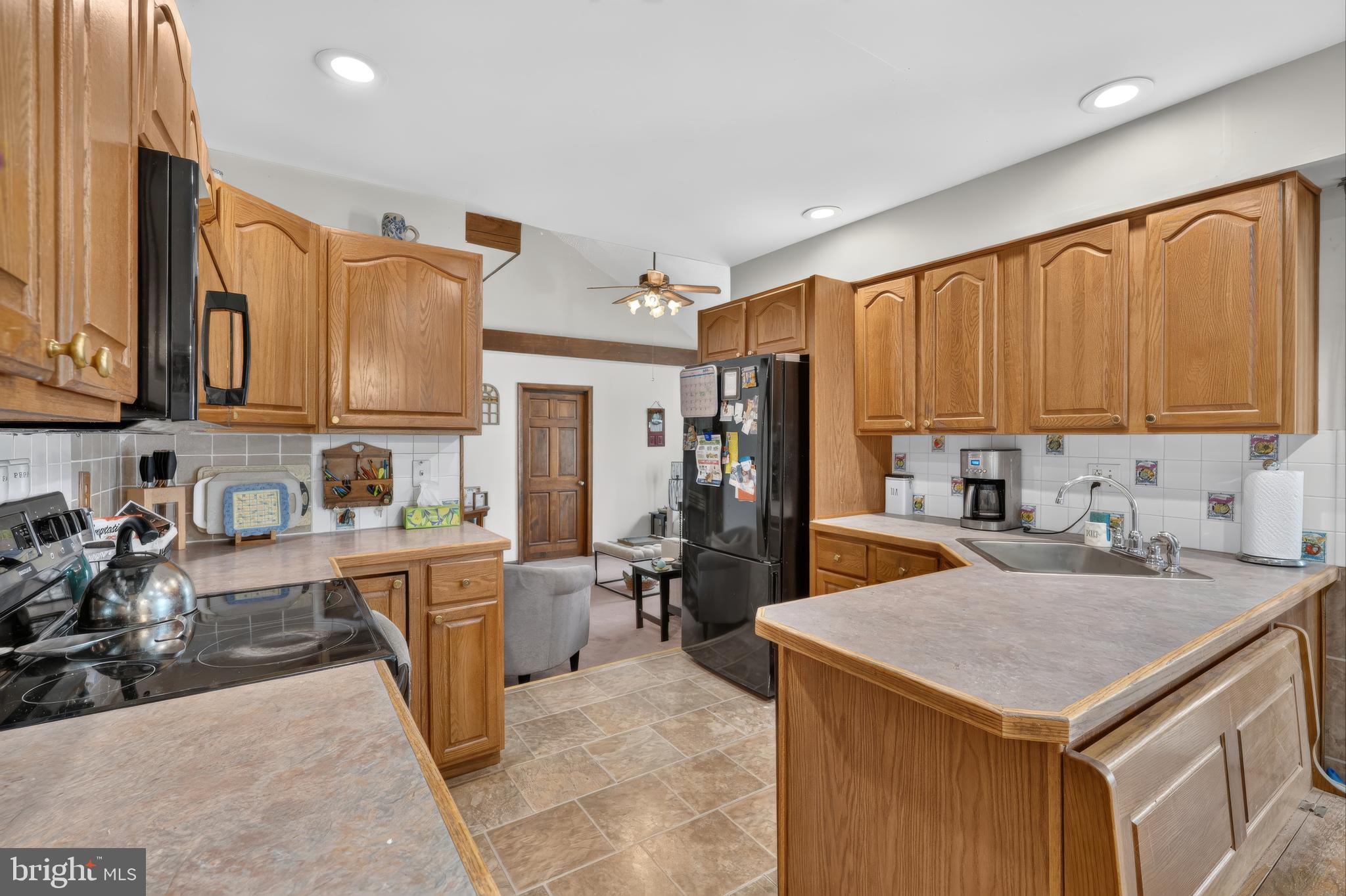 2200 W SAINT JOSEPH STREET
