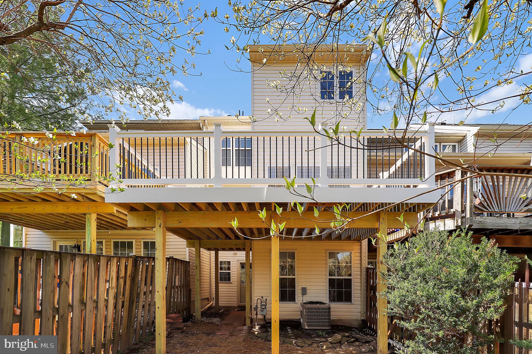 SPRING RIDGE - Residential