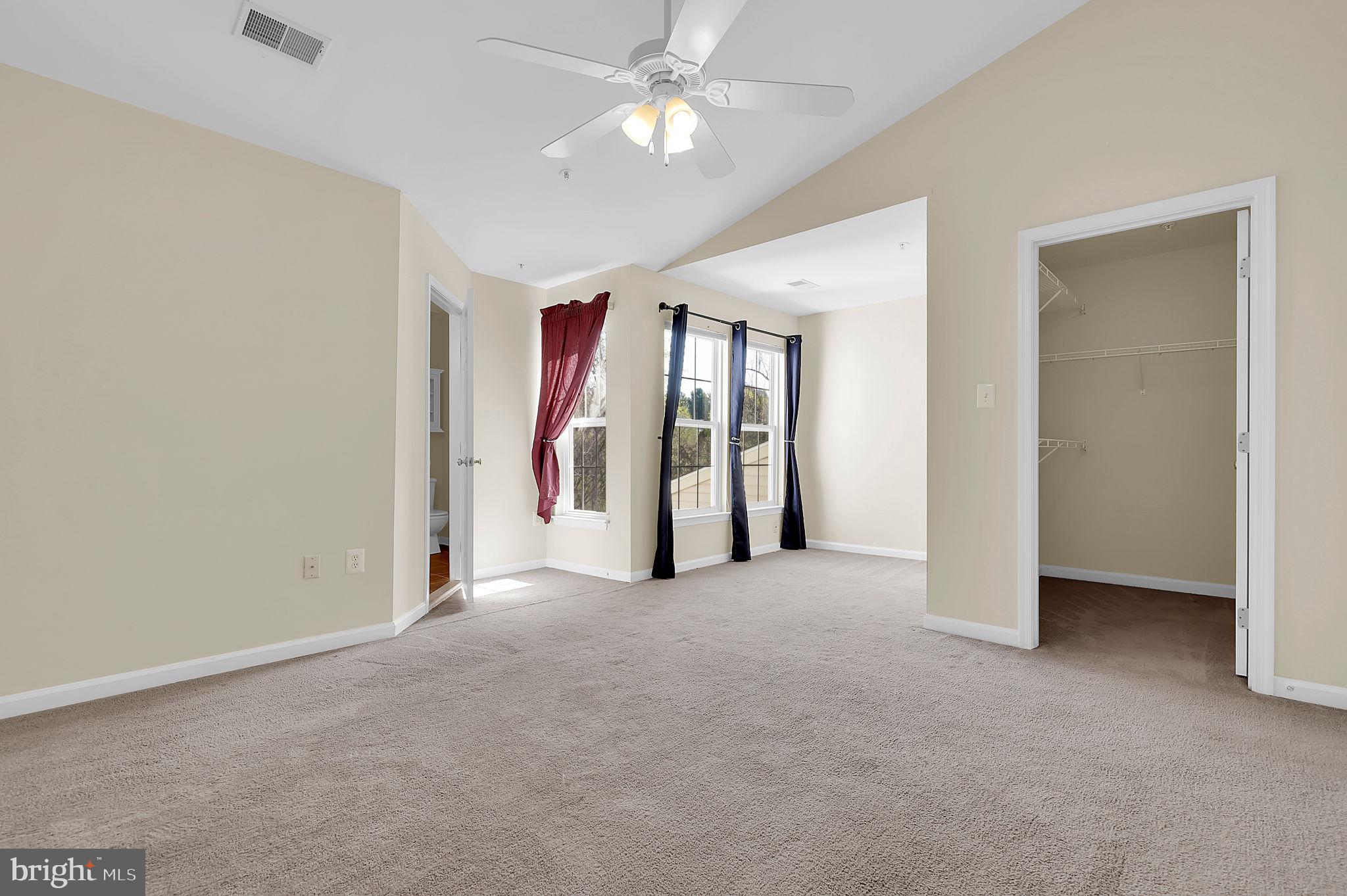 SPRING RIDGE - Residential