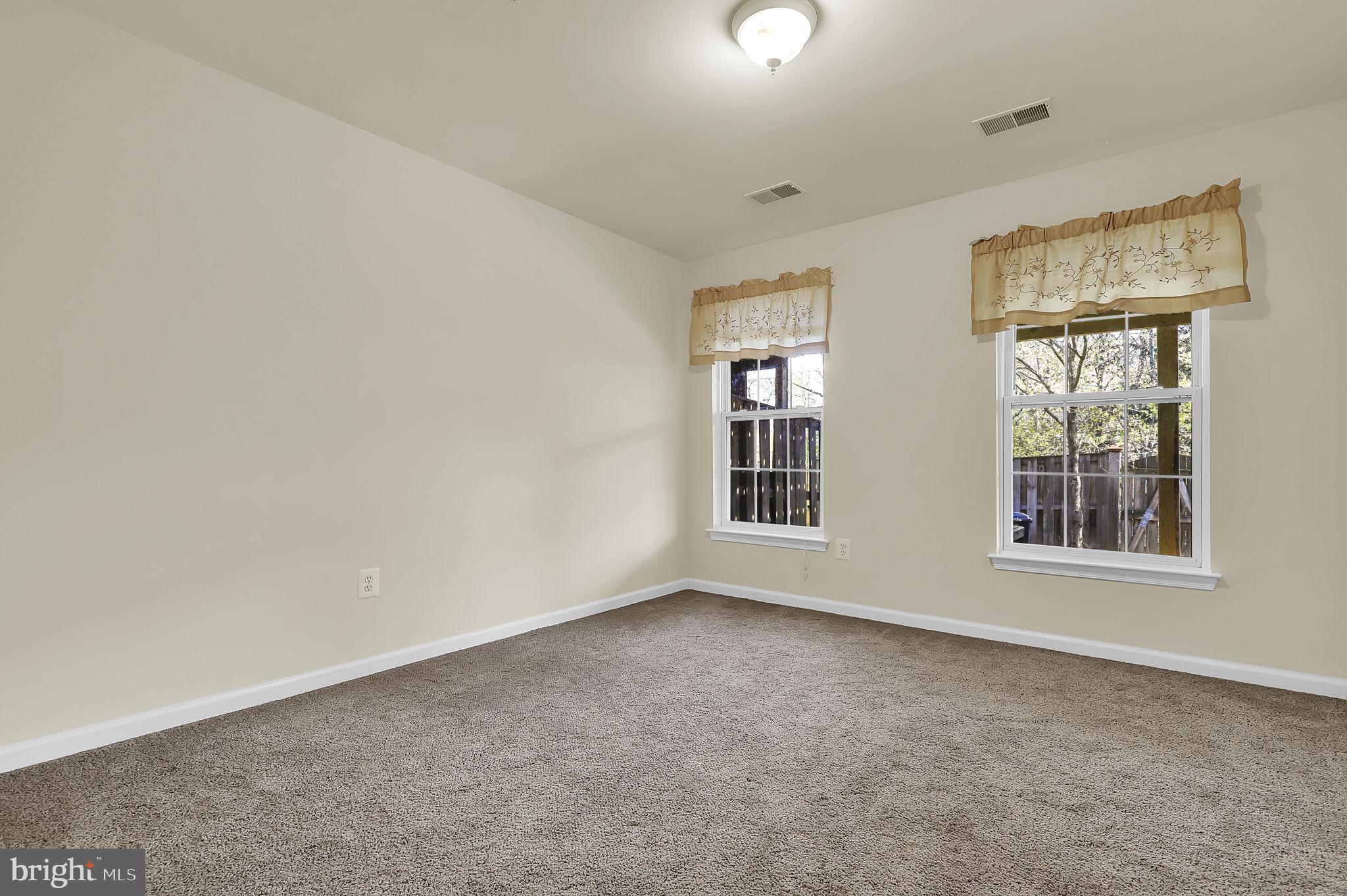 SPRING RIDGE - Residential