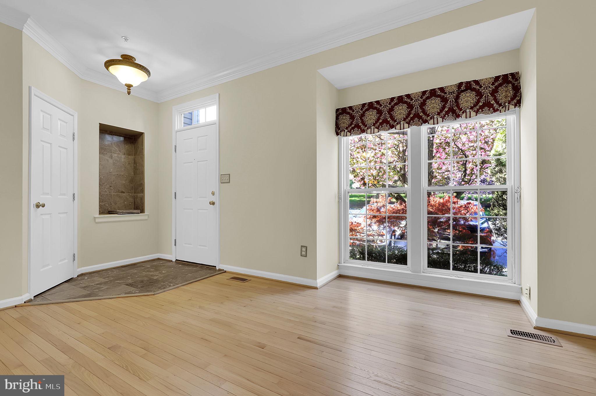 SPRING RIDGE - Residential