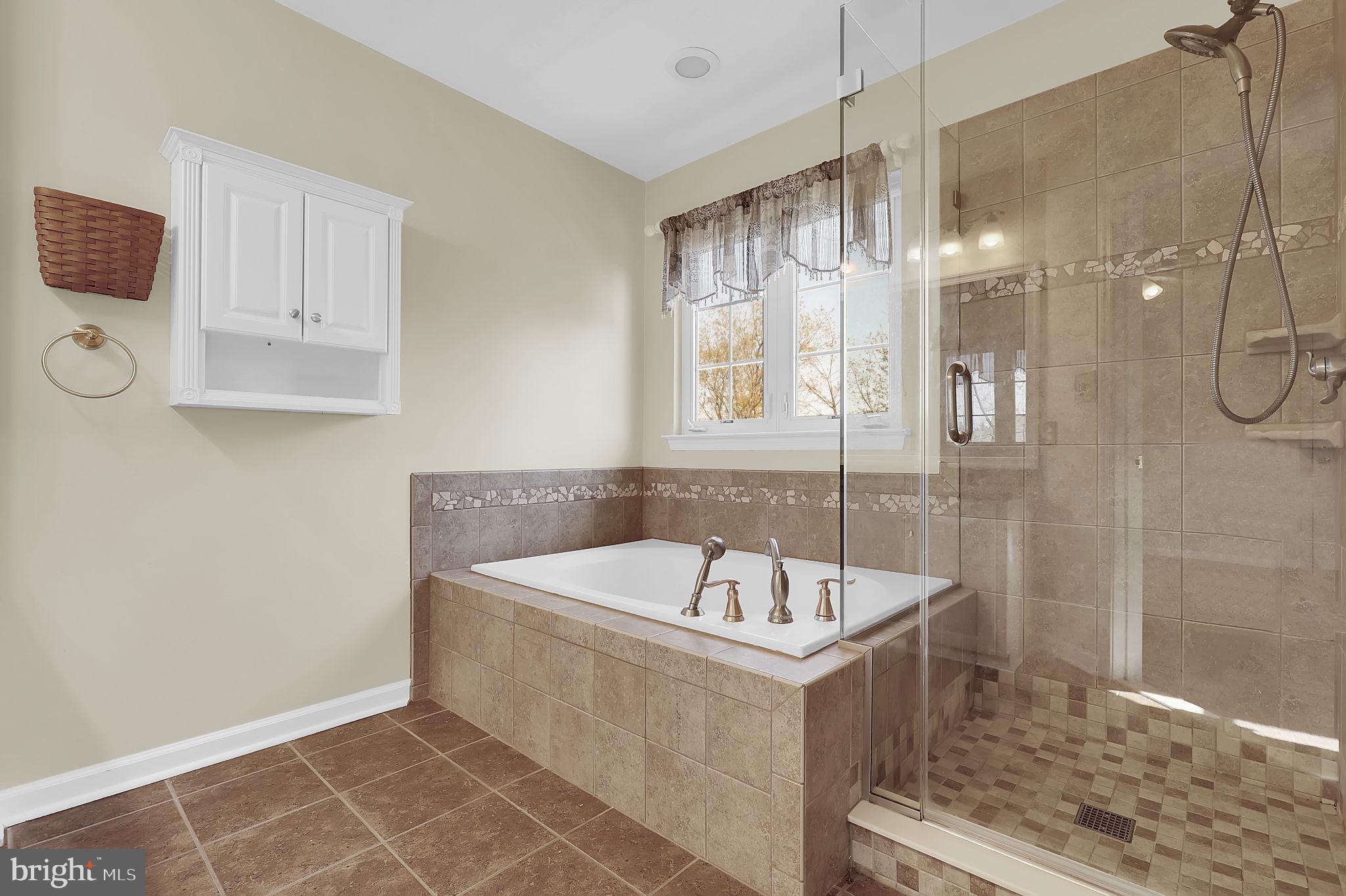 SPRING RIDGE - Residential