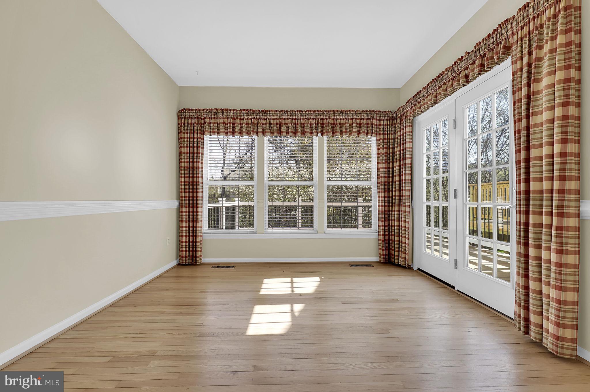 SPRING RIDGE - Residential