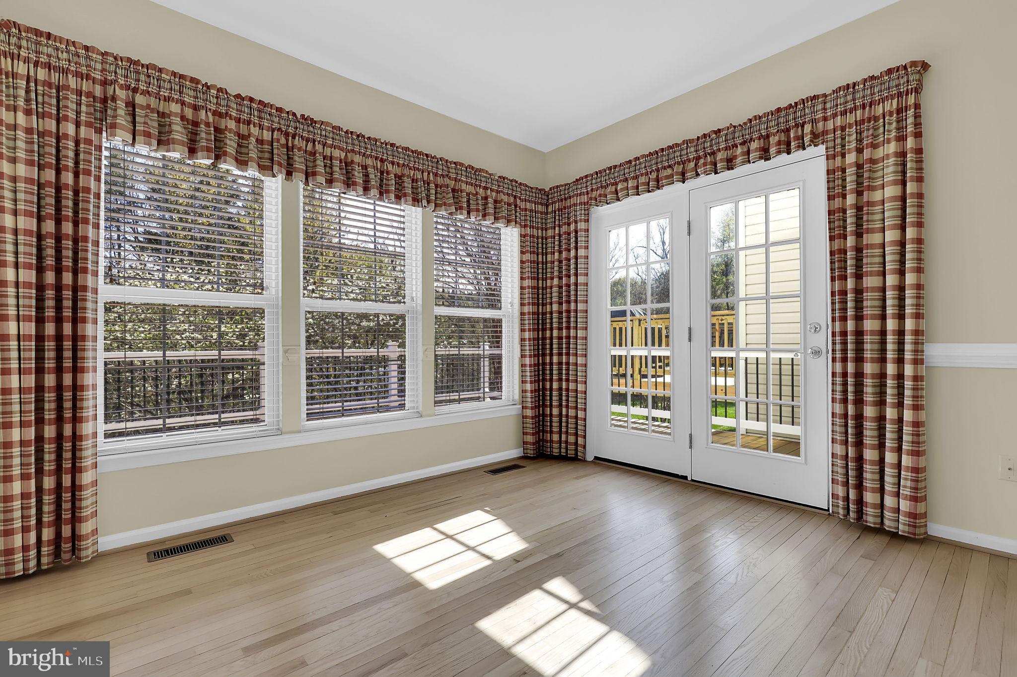 SPRING RIDGE - Residential