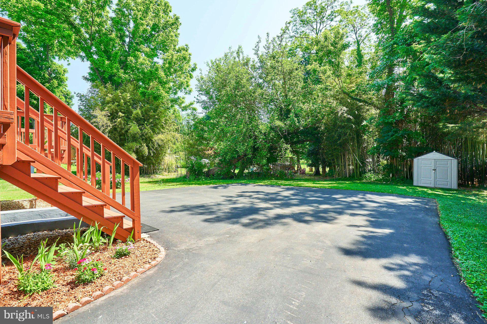 FALLS CHURCH - Residential