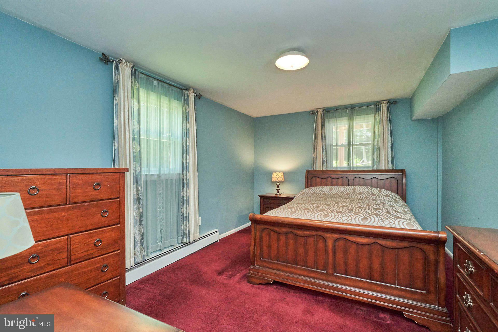 FALLS CHURCH - Residential