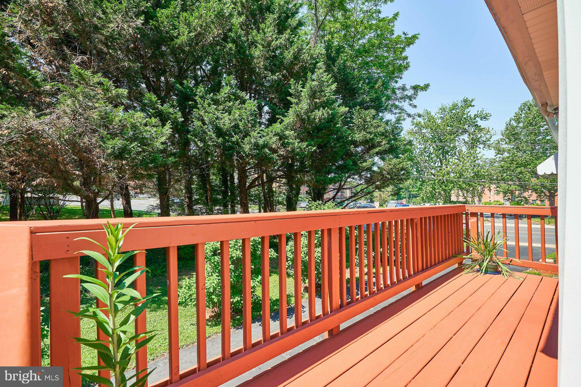 FALLS CHURCH - Residential