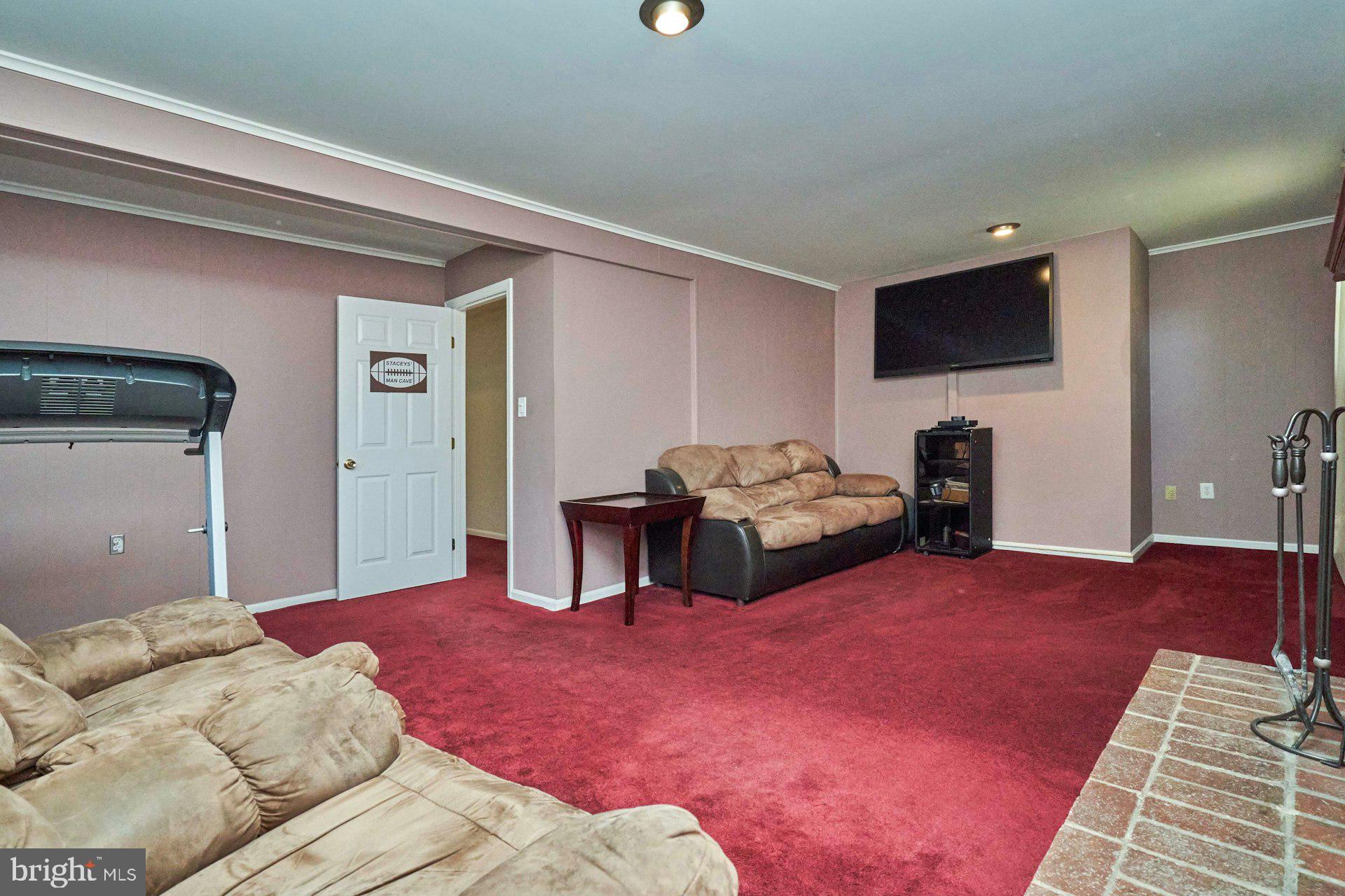 FALLS CHURCH - Residential
