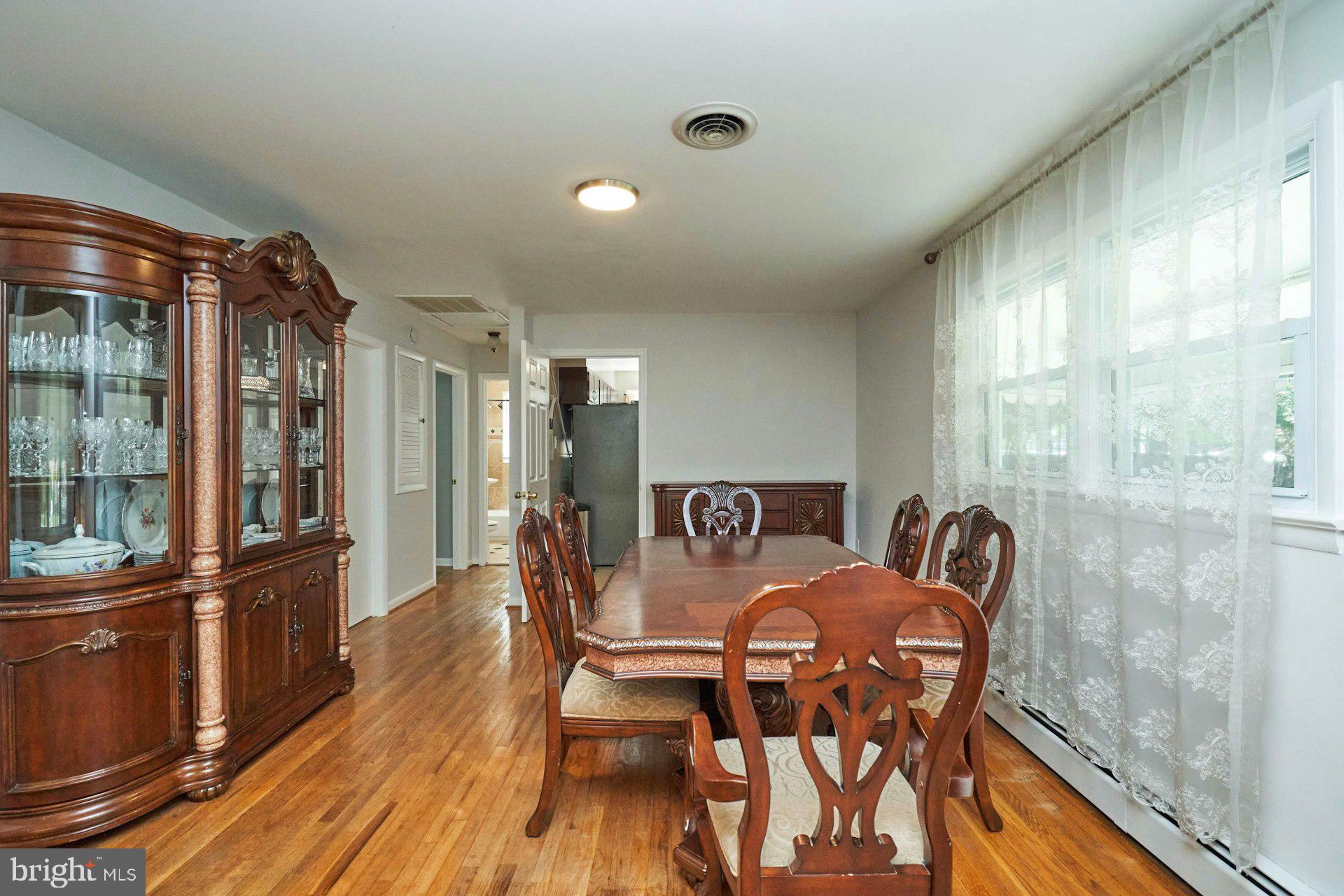 FALLS CHURCH - Residential