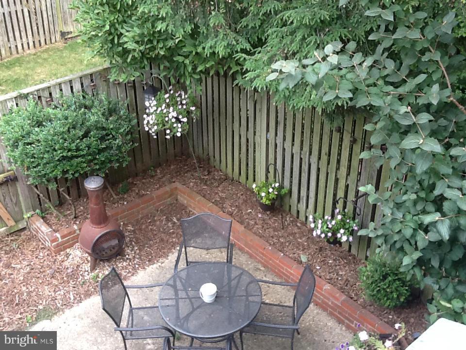 FAIRLINGTON MEWS - Residential Lease