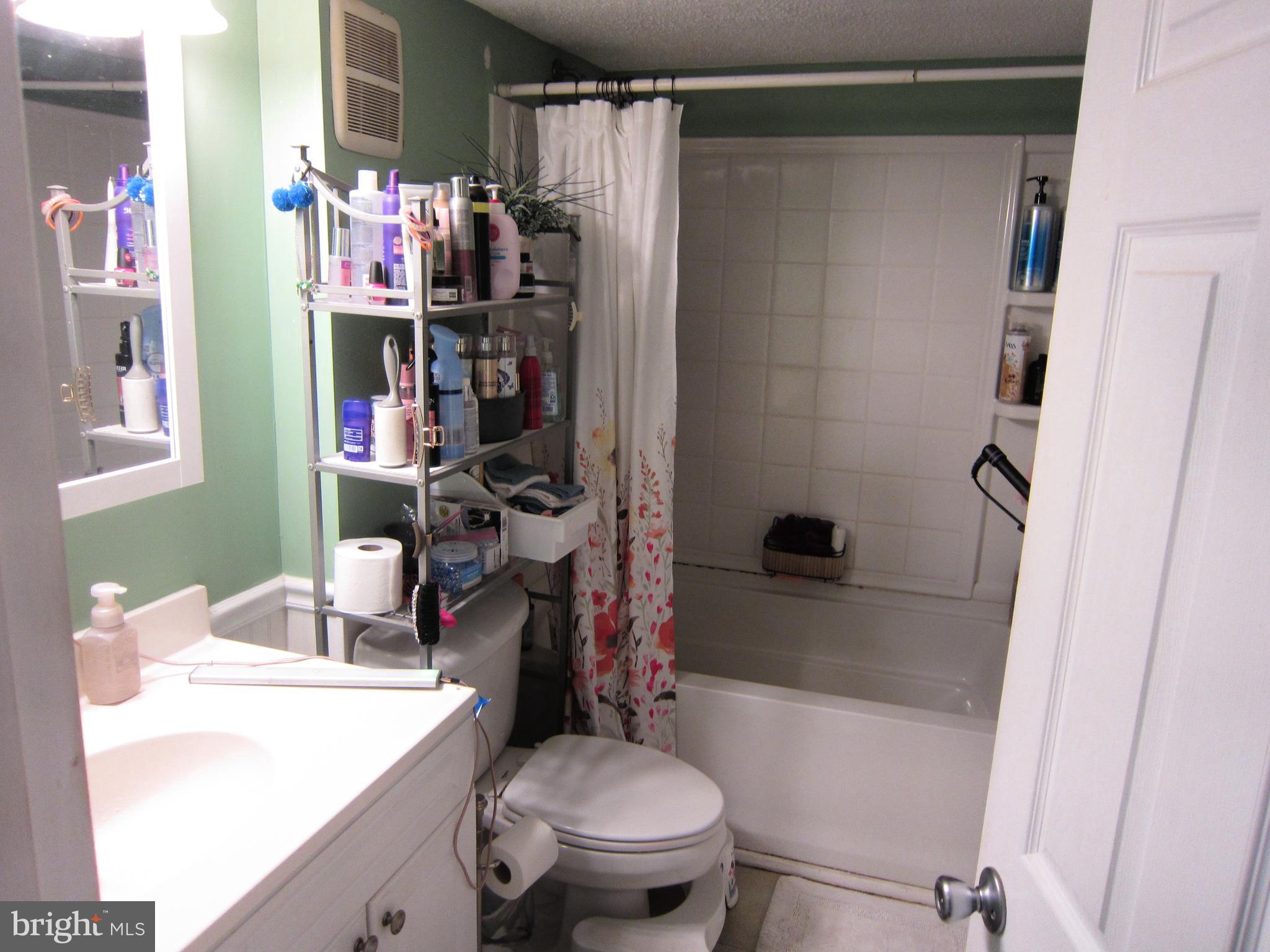 HAGERSTOWN - Residential